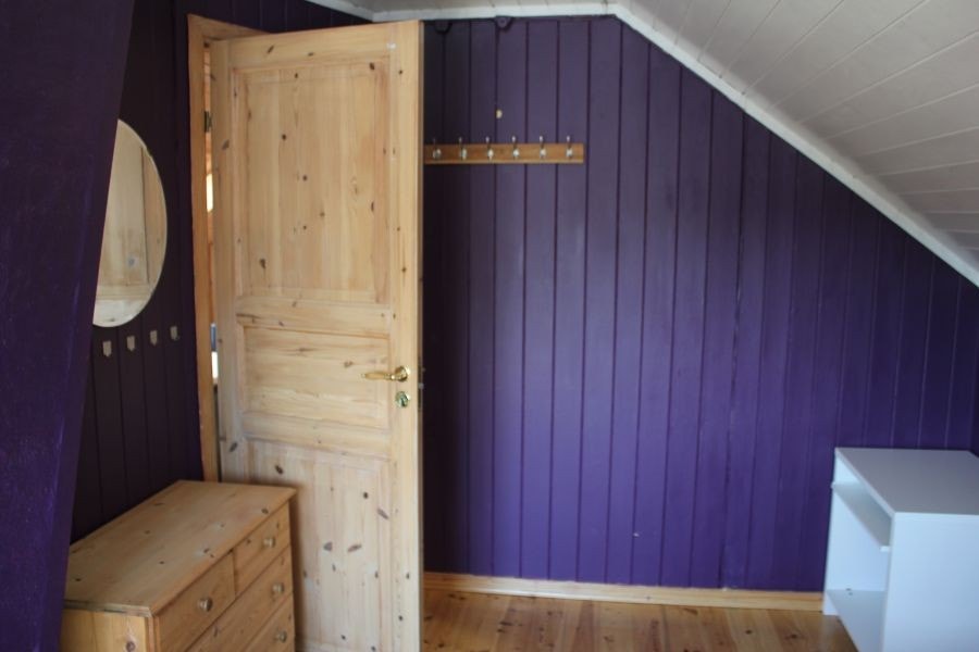 Lilla rom oppe Galleribilde
