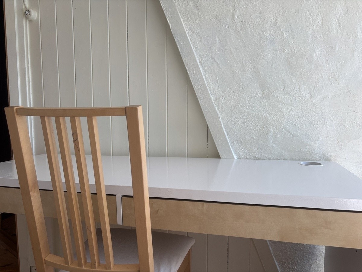 hvitt rom oppe Galleribilde
