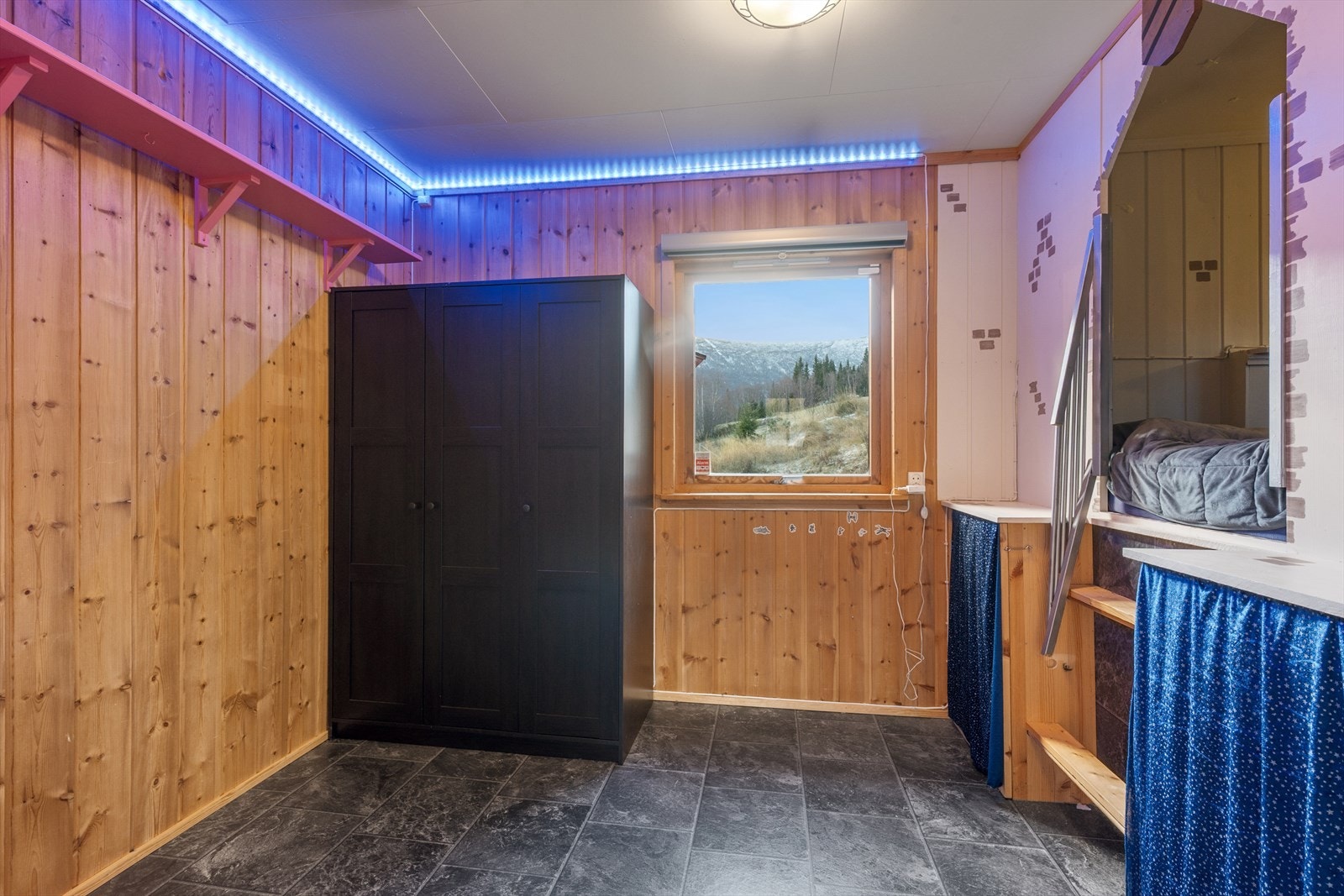 Soverom nummer fire. De innebygde sengene gir rommene en unik følelse. Galleribilde