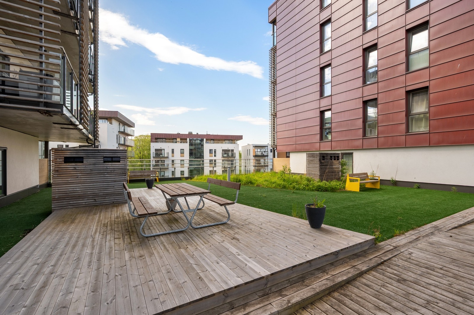 Herlig fellestakterrasse Galleribilde