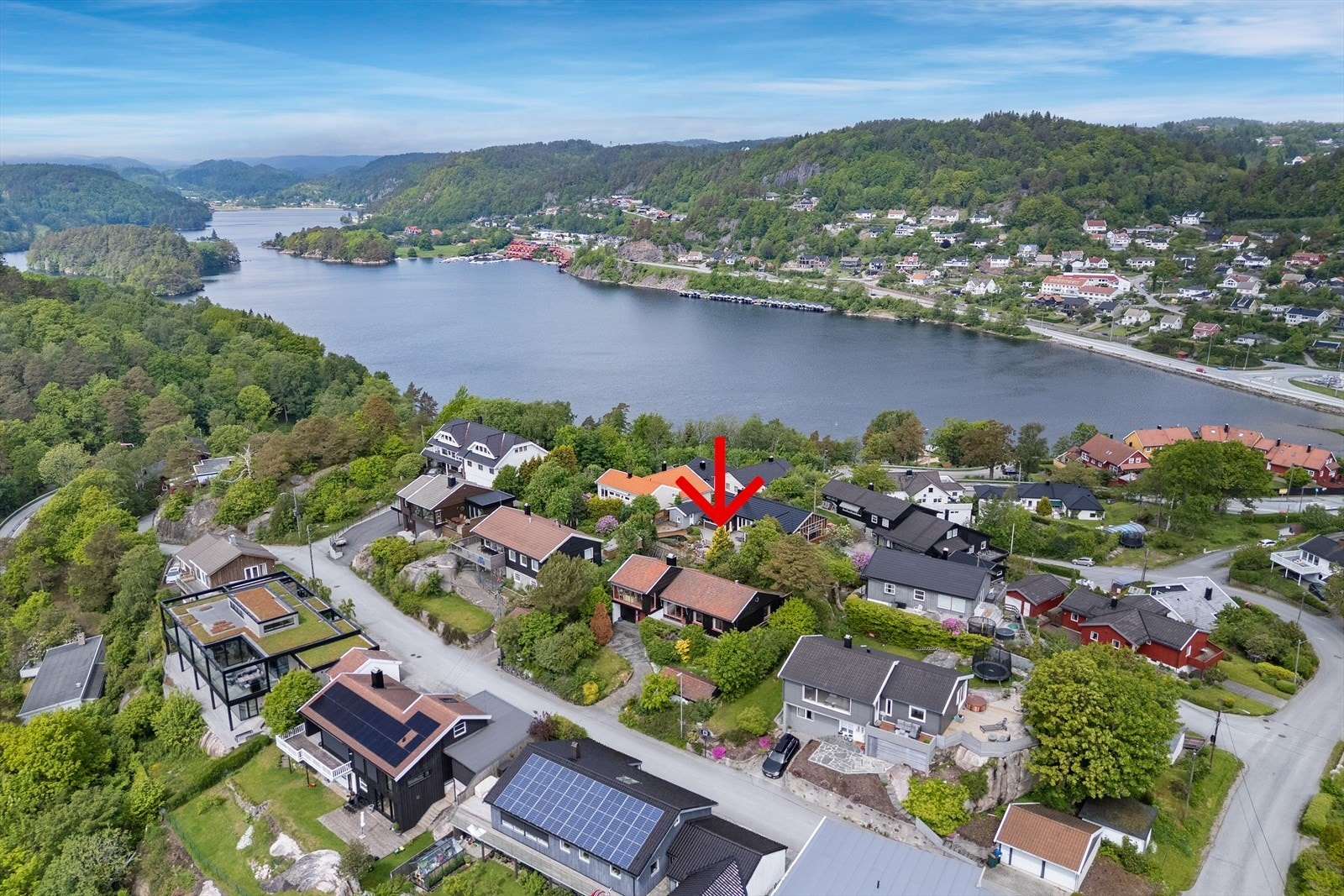 Sentral og tilbaketrukket beliggenhet. Galleribilde