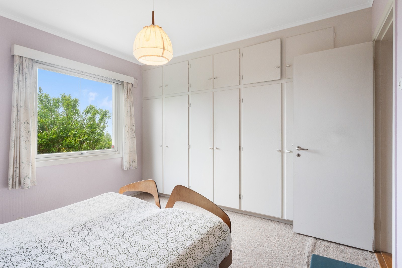 Godt med plass og garderobe. Galleribilde