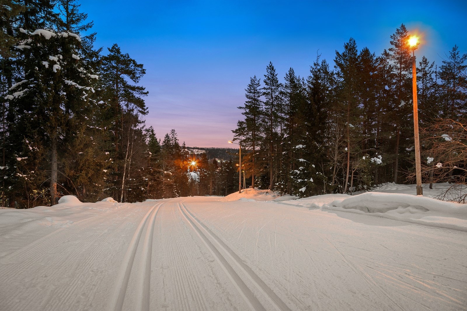 Kveldsstemning på skistadioen Galleribilde