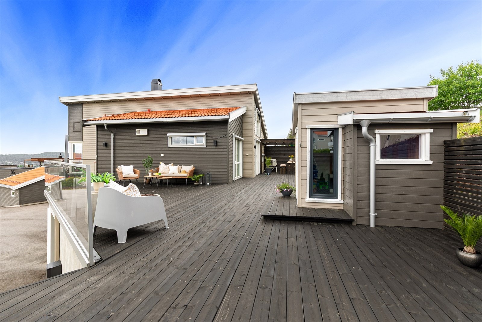 Stor og flott terrasse på hele 125 kvm Galleribilde