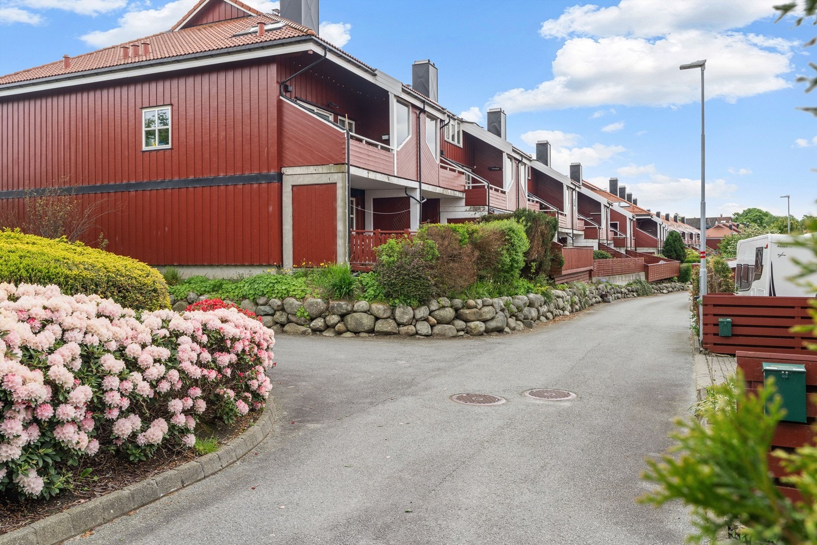 Her bor du med nærhet til både grøntområder og bydelens servicetilbud. Galleribilde
