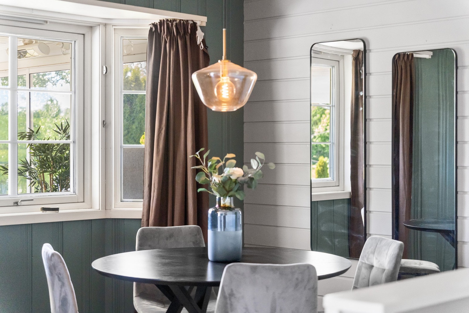 Plass til spisebord i ulike størrelser. Galleribilde