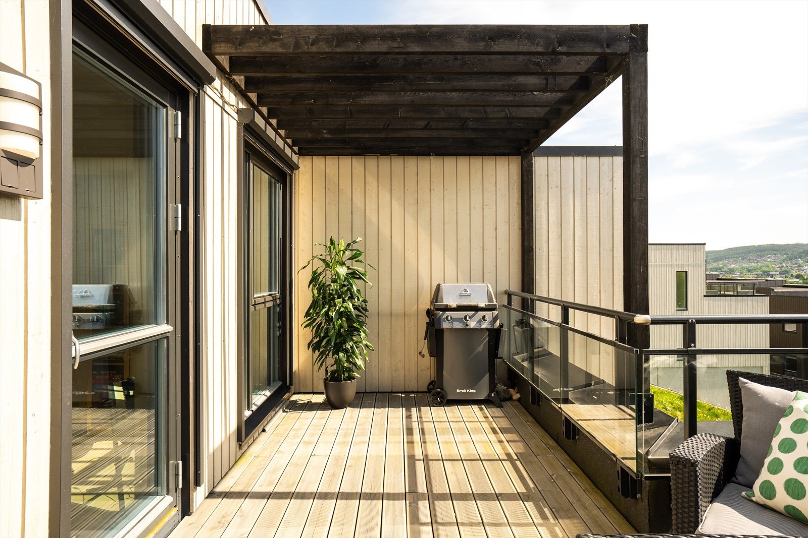 Her skinner solen fra dag til sent på kveld. Galleribilde