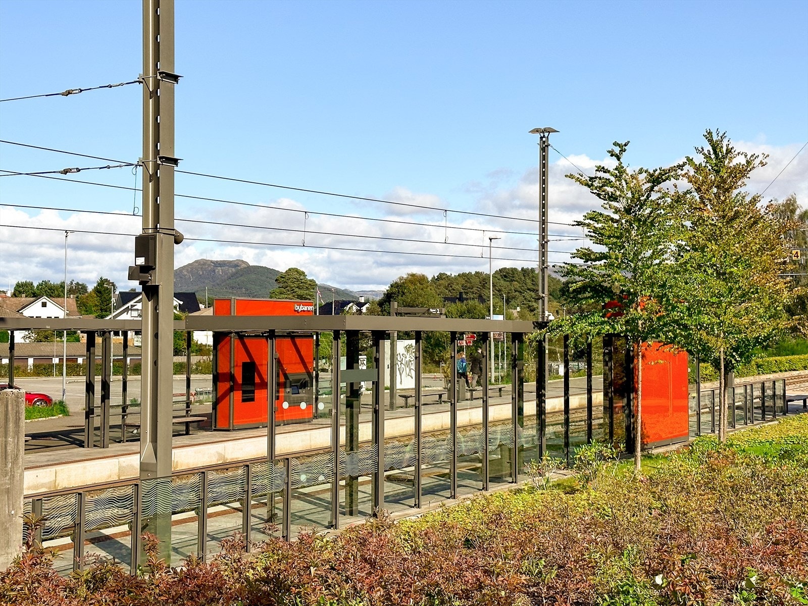 Gangavstand til Bybanen gir en effektiv reisevei til sentrum og Flesland. Galleribilde