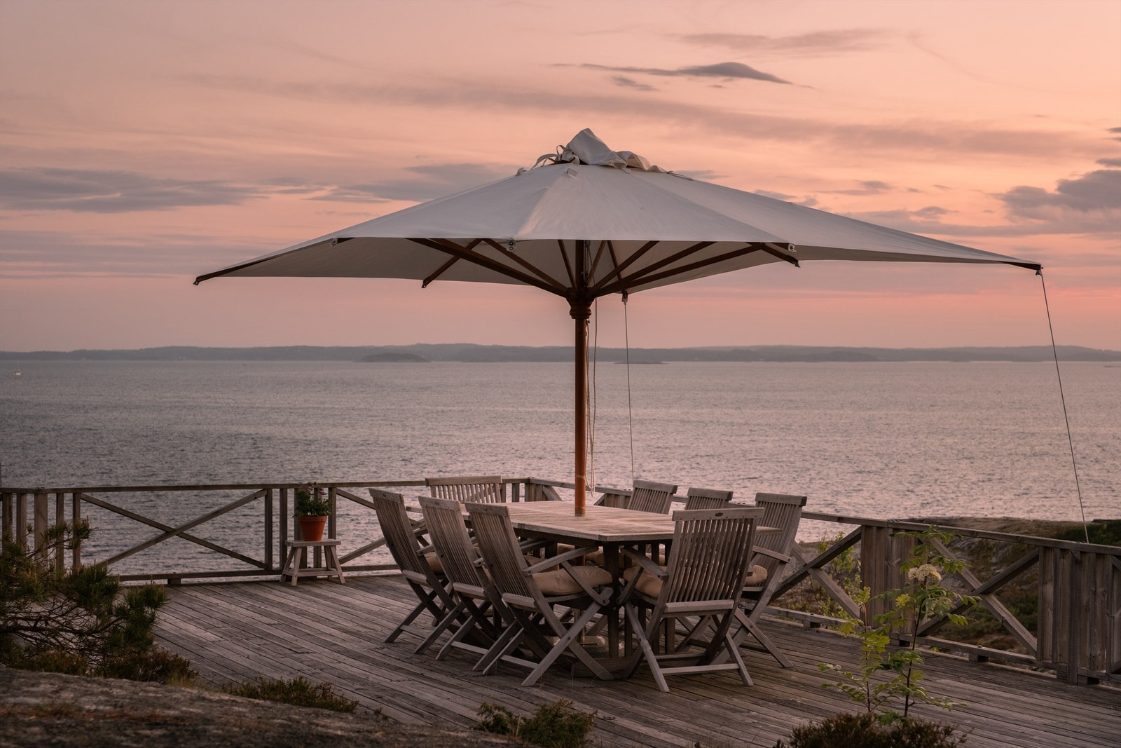 Velkommen til Store Mørvikholmen - en fantastisk sommerperle i naturskjønne omgivelser. Fotograf; Kristoffer Kristiansen. Galleribilde