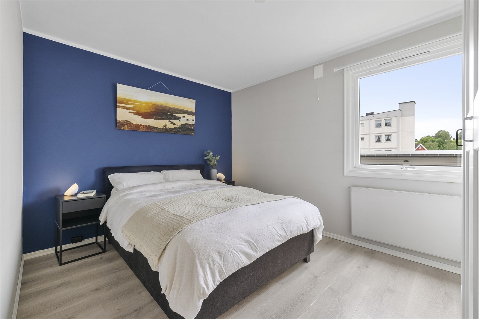 Hovedsoverommet har plass til dobbeltseng. Galleribilde