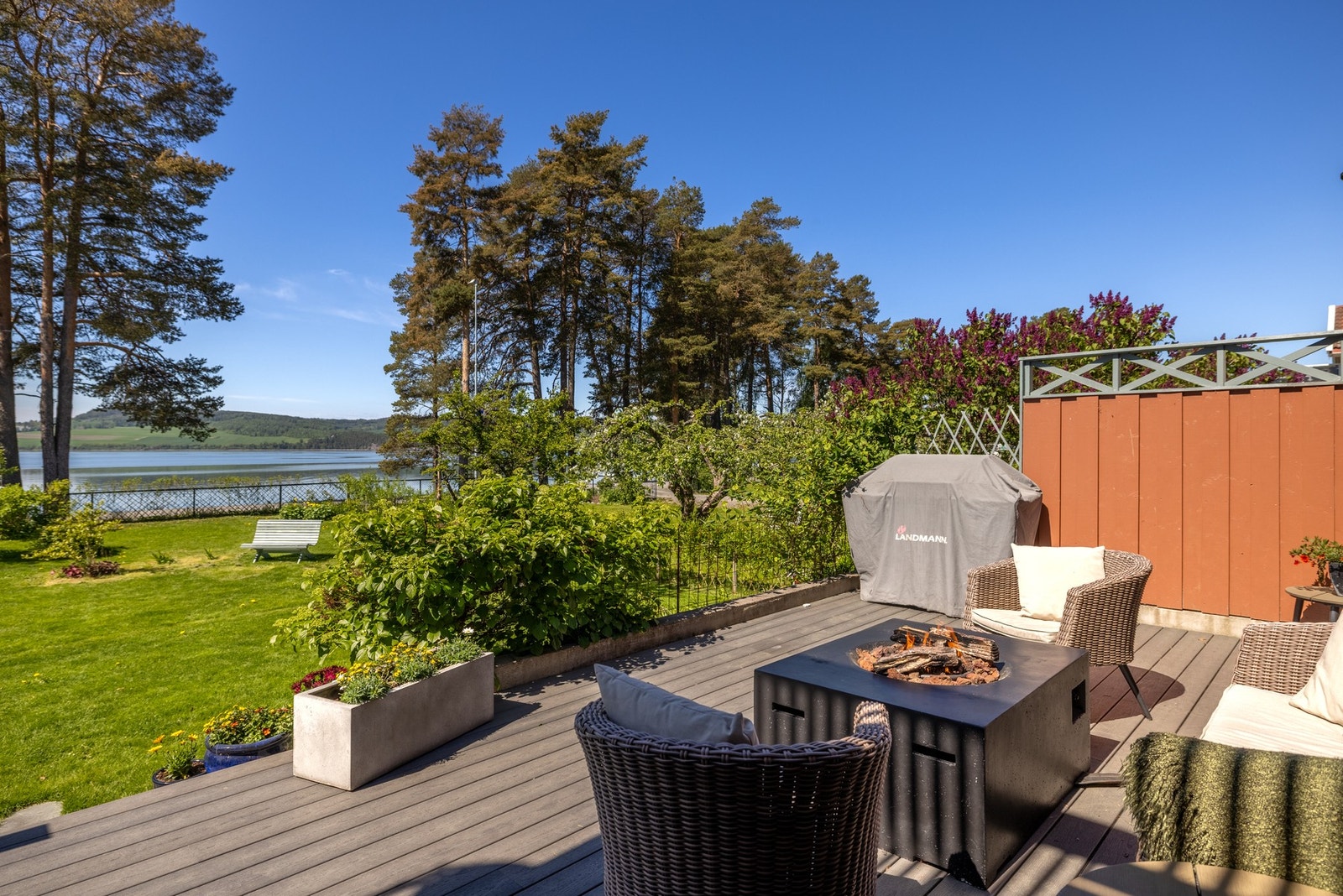 Det er mulighet for å lage flere ulike soner på eiendommen, alt etter hvilke behov og ønsker man har. Galleribilde
