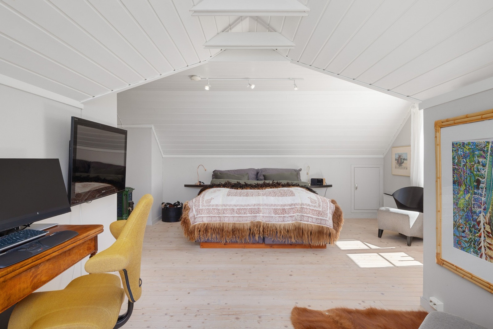 Dette er et romslig rom som byr på ulike innredningsmuligheter. Galleribilde