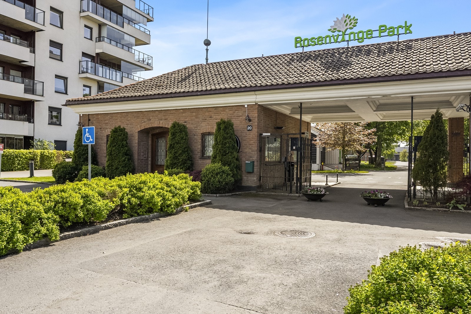 I Rosenvinge Park bor du sentralt på Høyda, med kort vei til både E6, Moss sentrum og Rygge Storsenter. Galleribilde