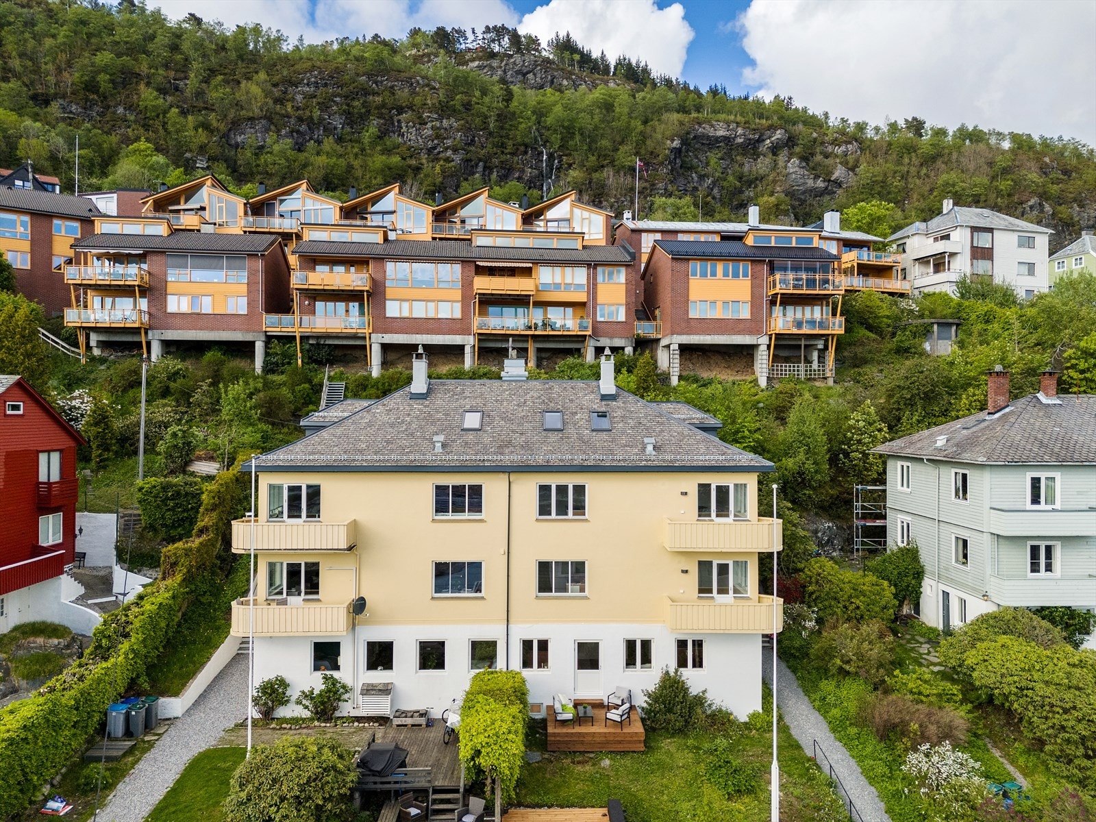 - Bosett deg i et av Bergens flotteste strøk i attraktive Starefossen - Galleribilde