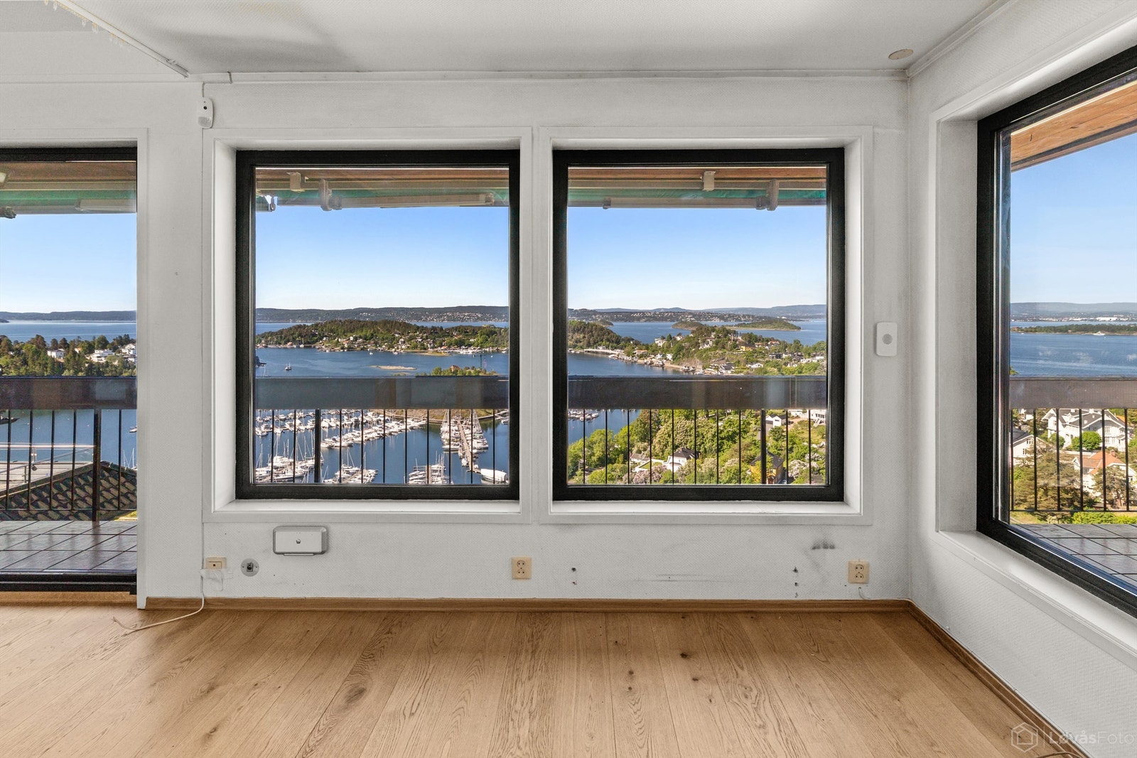 Herfra ser man utover Oslo sentrum og innseilingen. Galleribilde