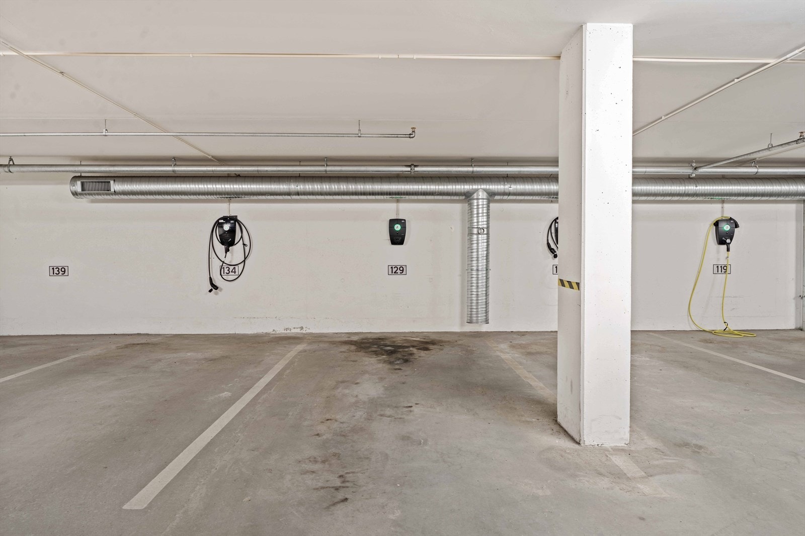 Mulighet for parkering med lader Galleribilde