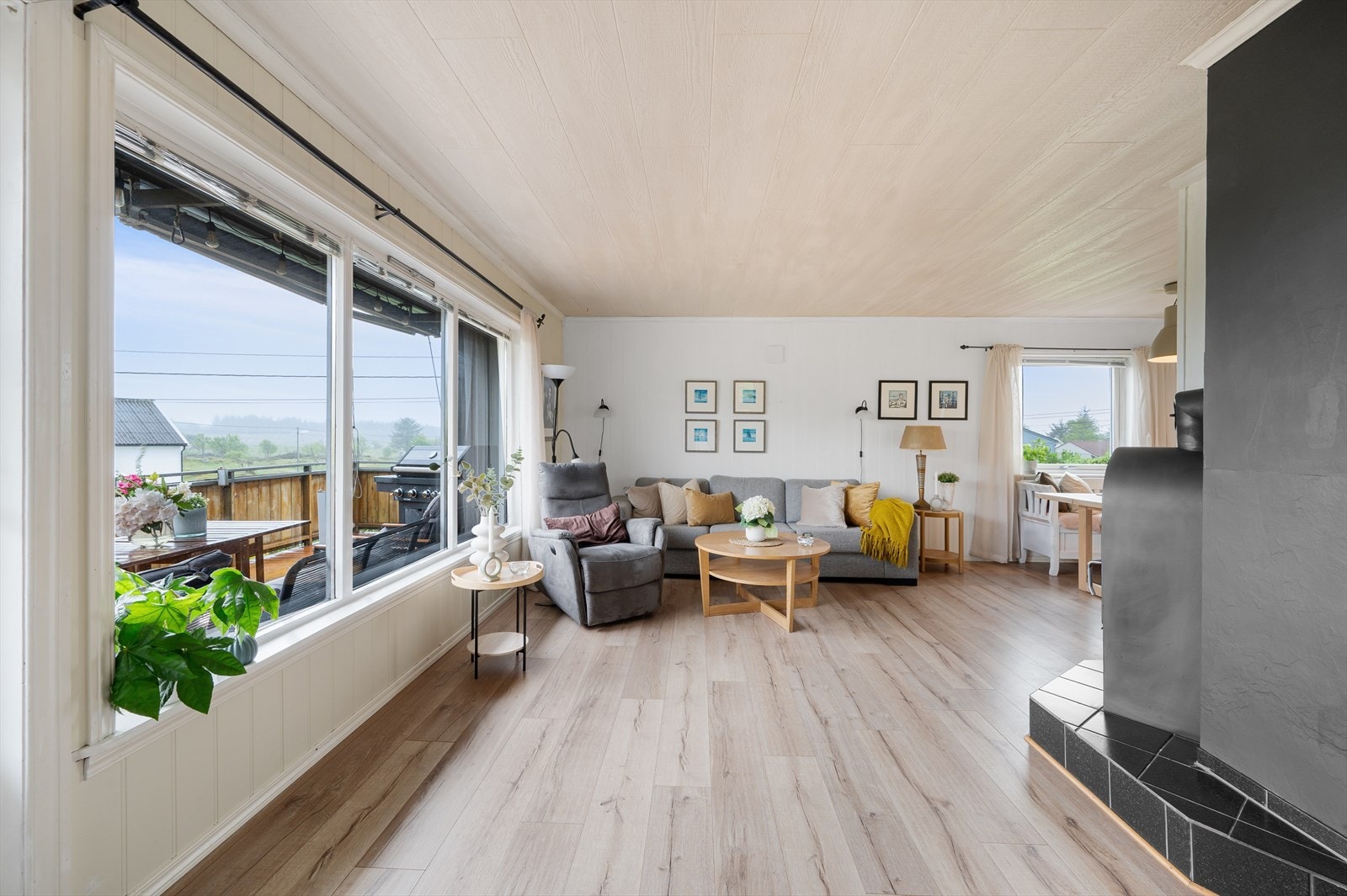- Boligen har et BRA-i på 154m² fordelt over 2 plan - Galleribilde