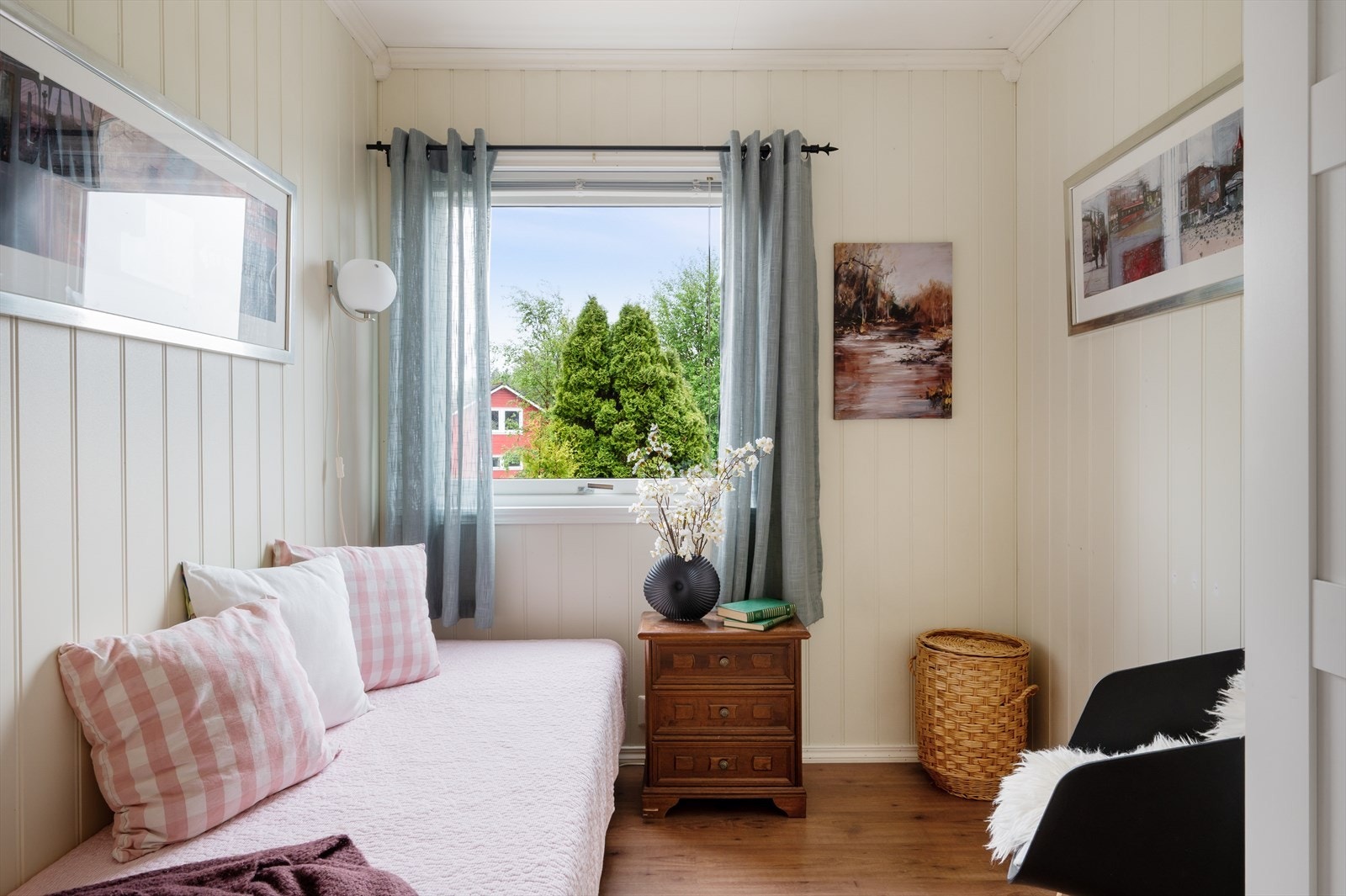 - Passer perfekt som barne- eller gjesterom - Galleribilde