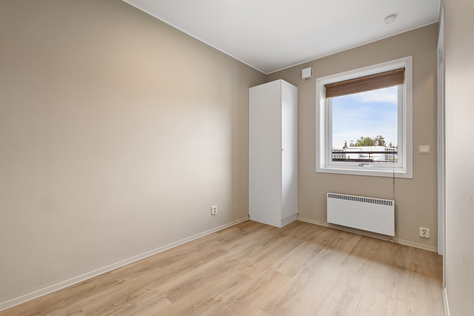 Flott soverom av god størrelse. Galleribilde