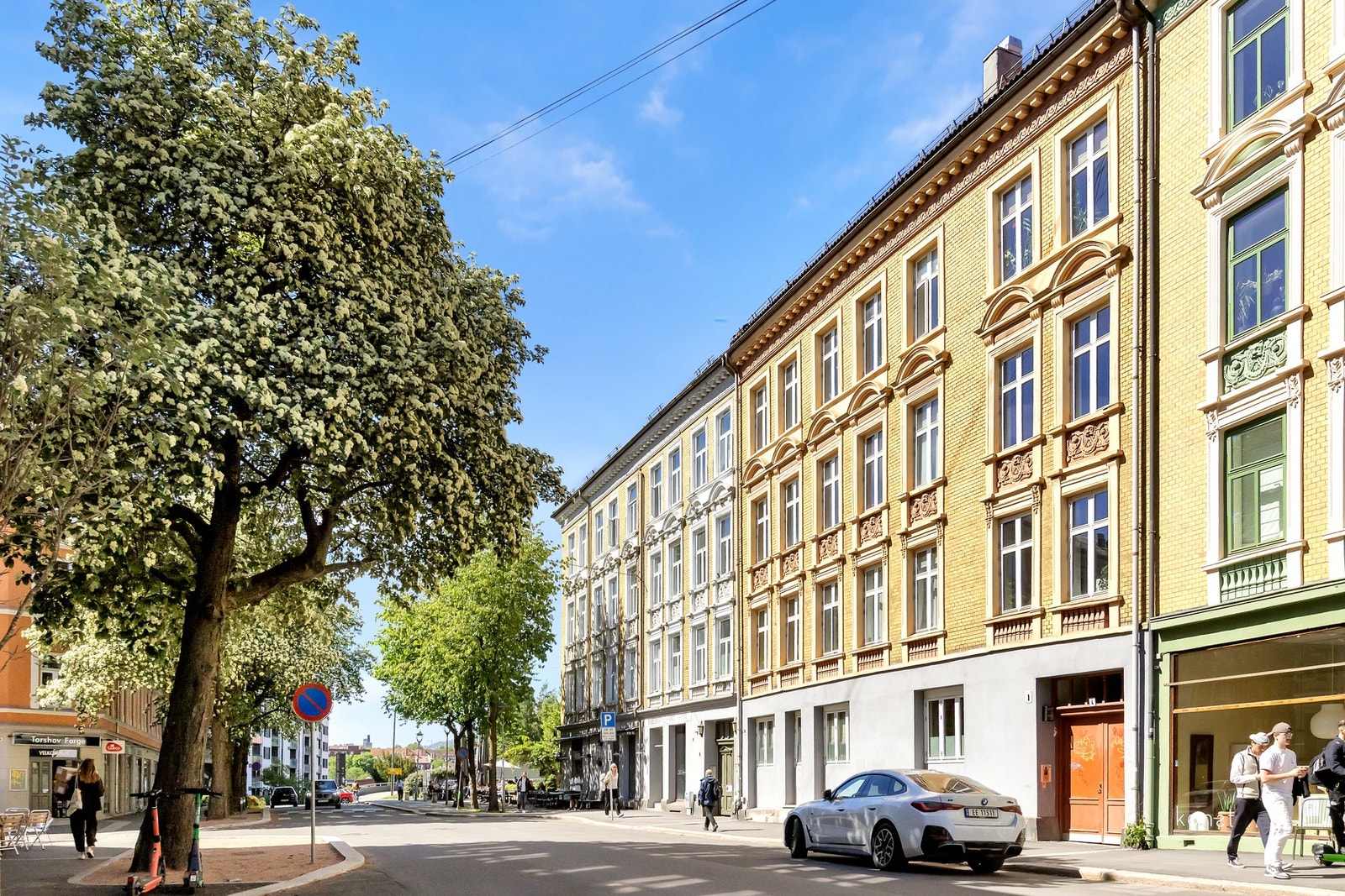 Området er kjent for sine grønne parker, sjarmerende bygårder og levende nærmiljø med et bredt utvalg av butikker, kaféer og spisesteder. Galleribilde