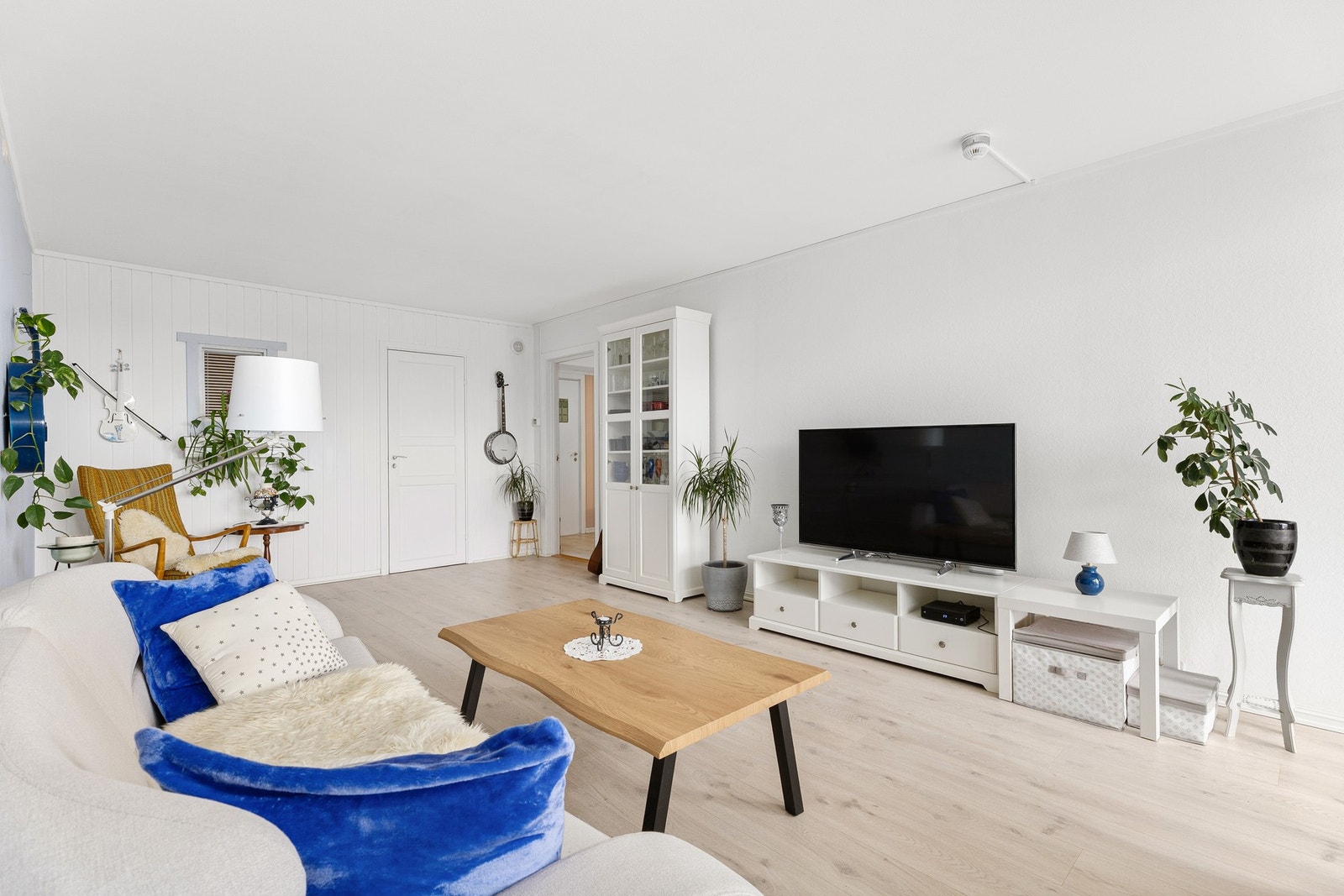 Leiligheten preges av moderne fargevalg. Galleribilde