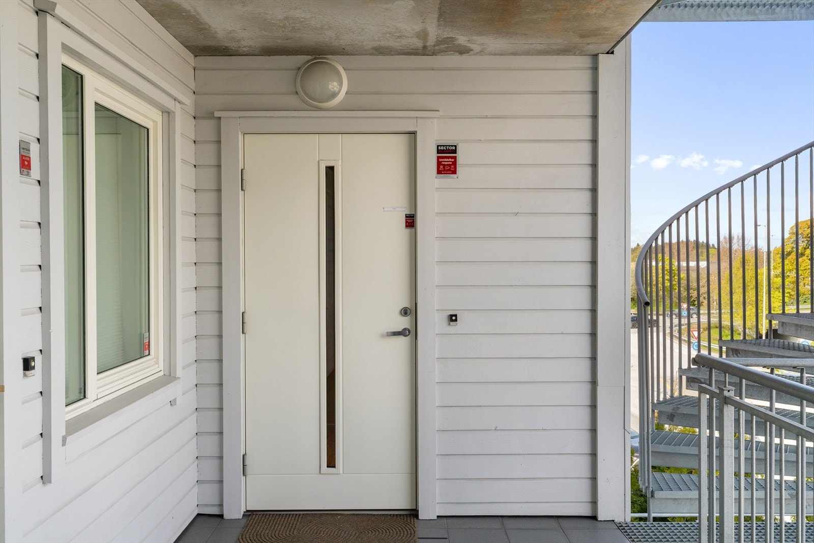 Leiligheten har egen inngang fra svalgang. Galleribilde