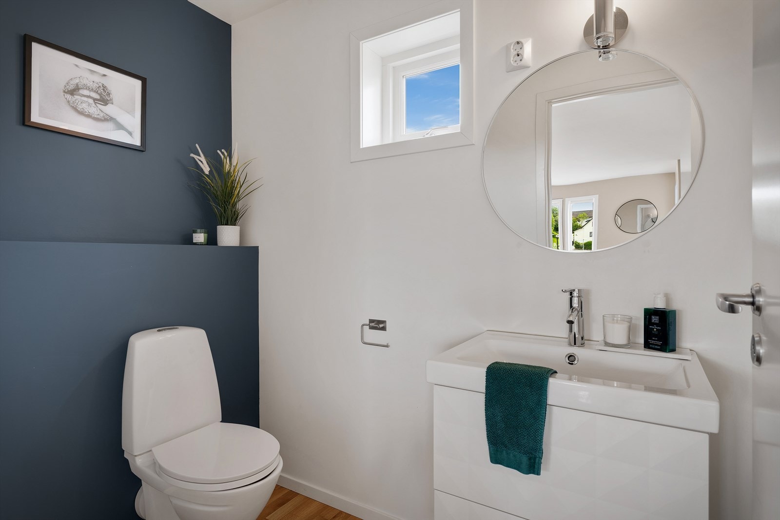- Separat toalettrom på 3m² - Galleribilde
