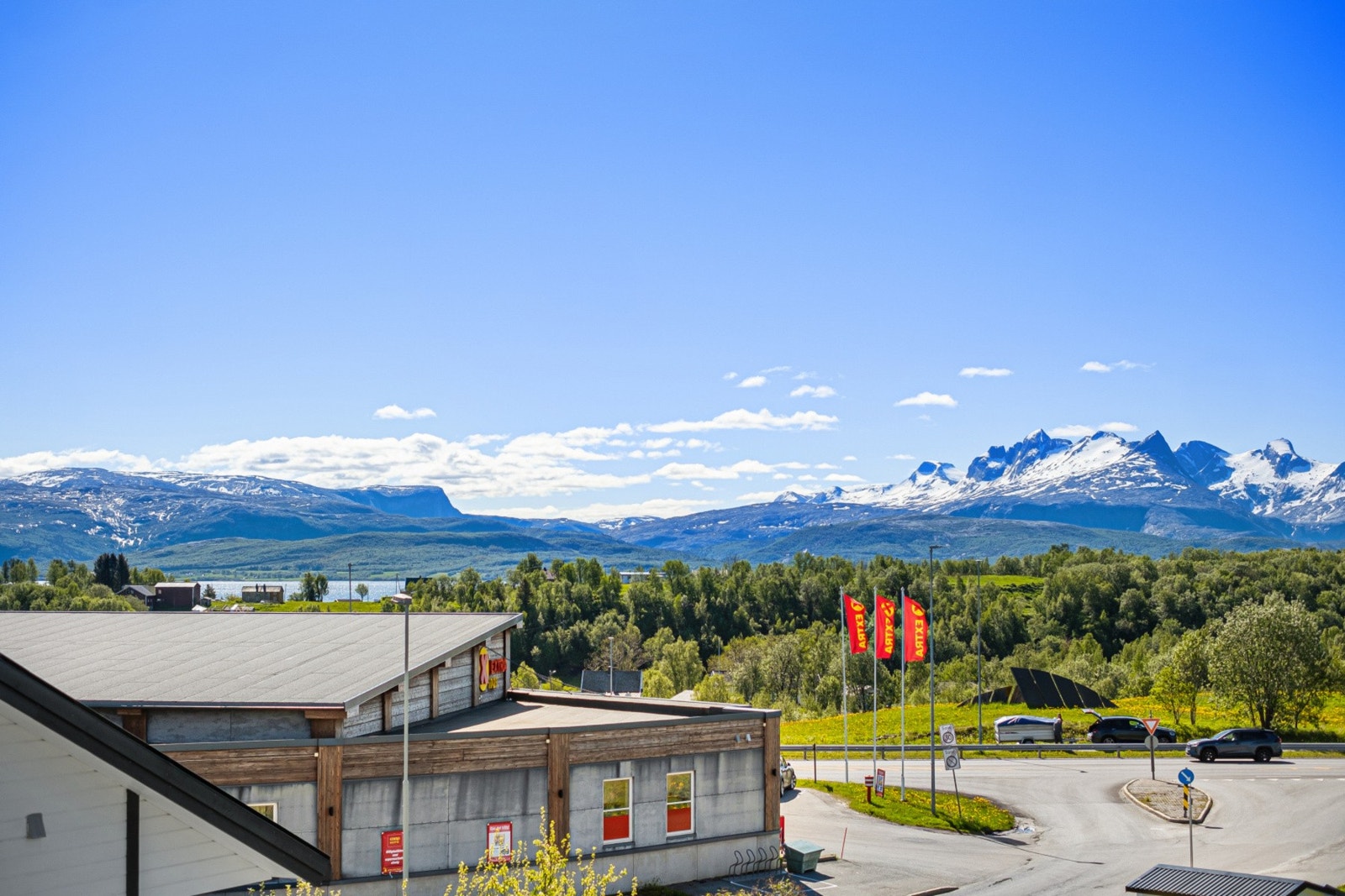 Velkommen til hyggelig visning! Ta kontakt med megler, Sander Moe på 907 44 481 for privatvisning. Galleribilde