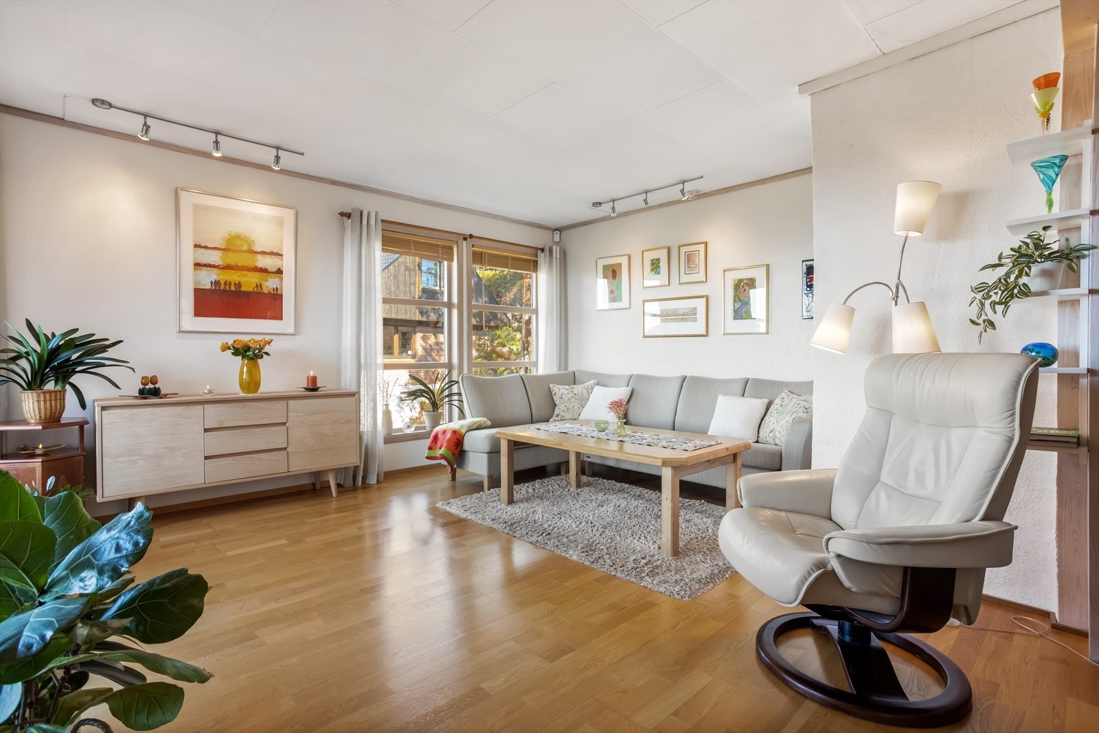 Stuen er på ca 41 kvm. Galleribilde