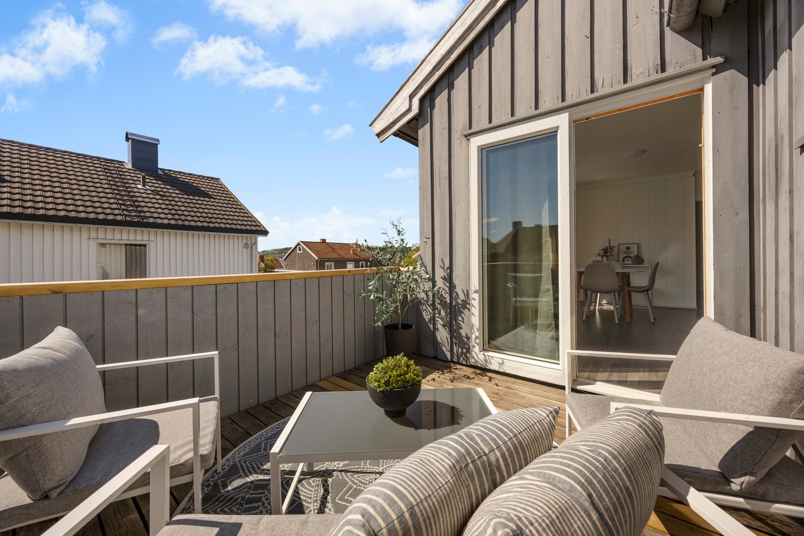 Her kan man nyte varme sommerdager Galleribilde