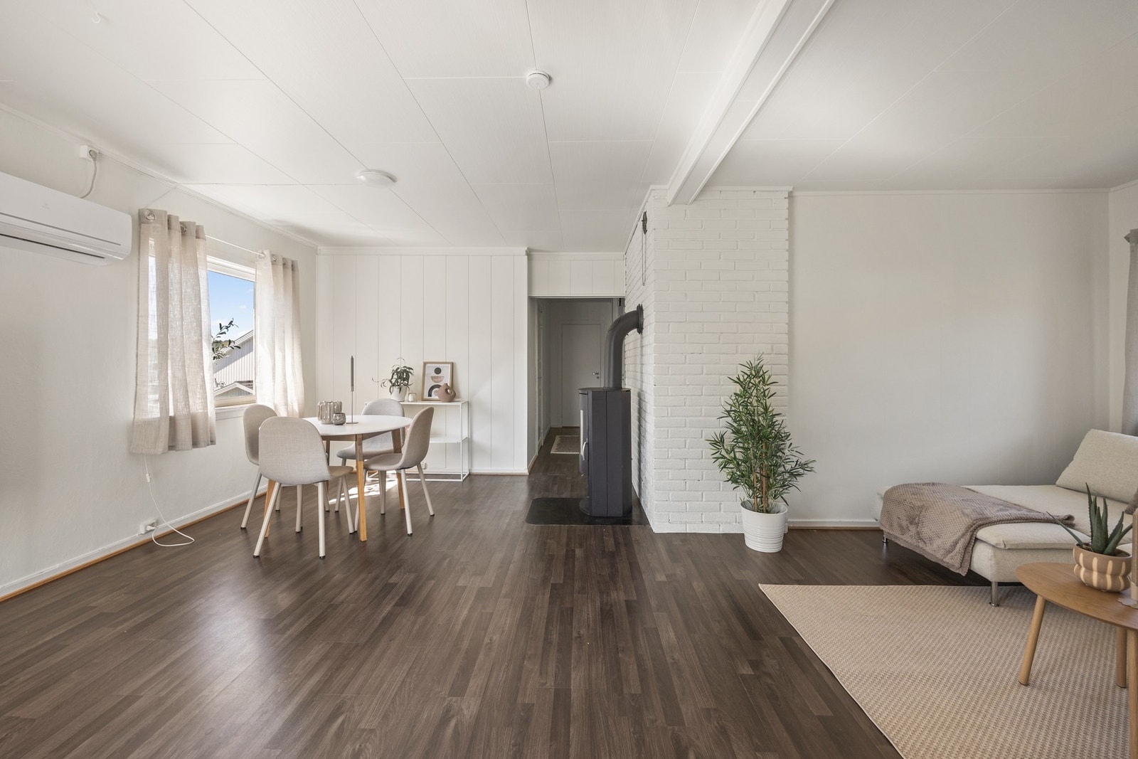 Det er oppvarming fra vedfyring, varmepumpe og elektrisitet Galleribilde