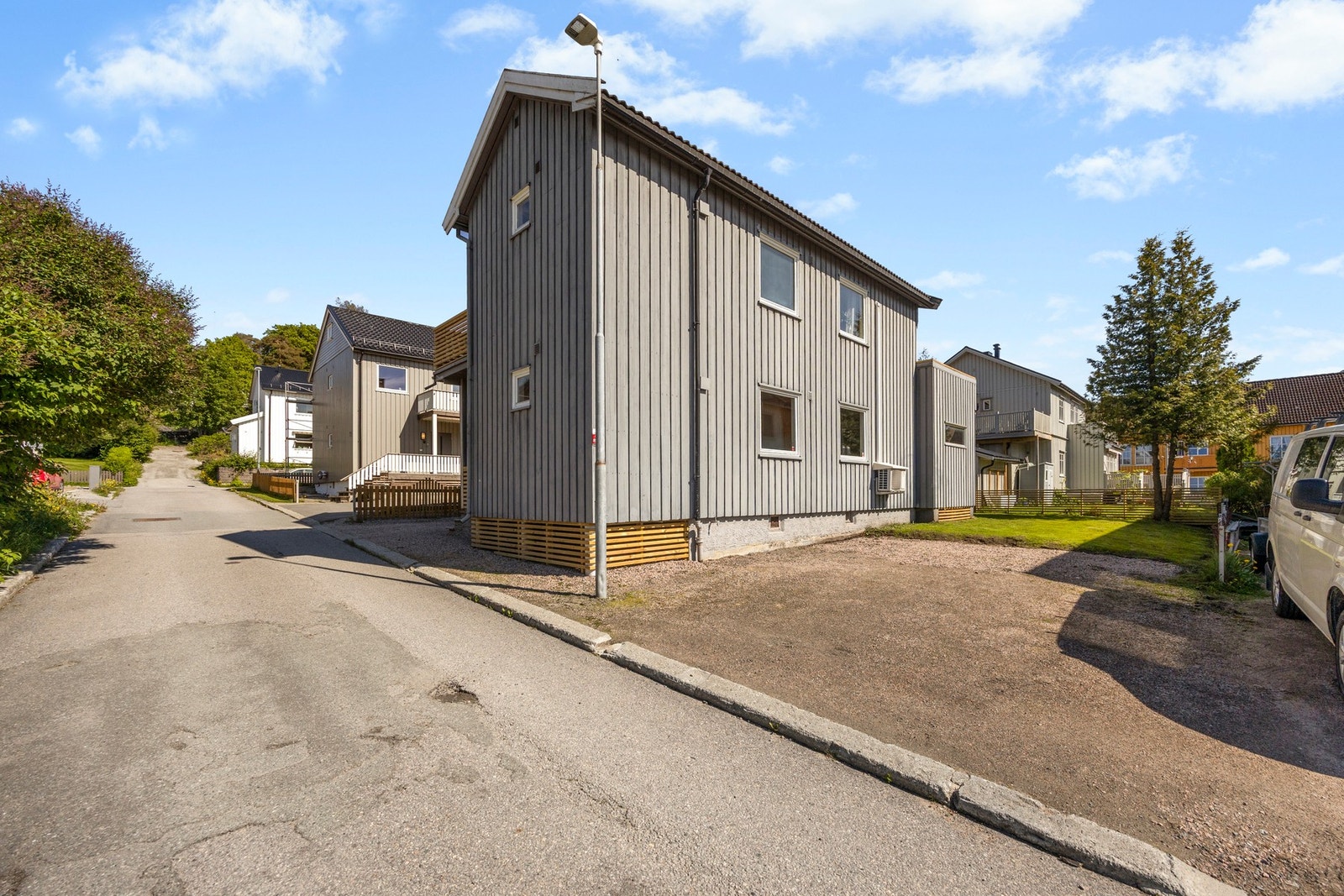 Oppstillingsplass på egen tomt Galleribilde
