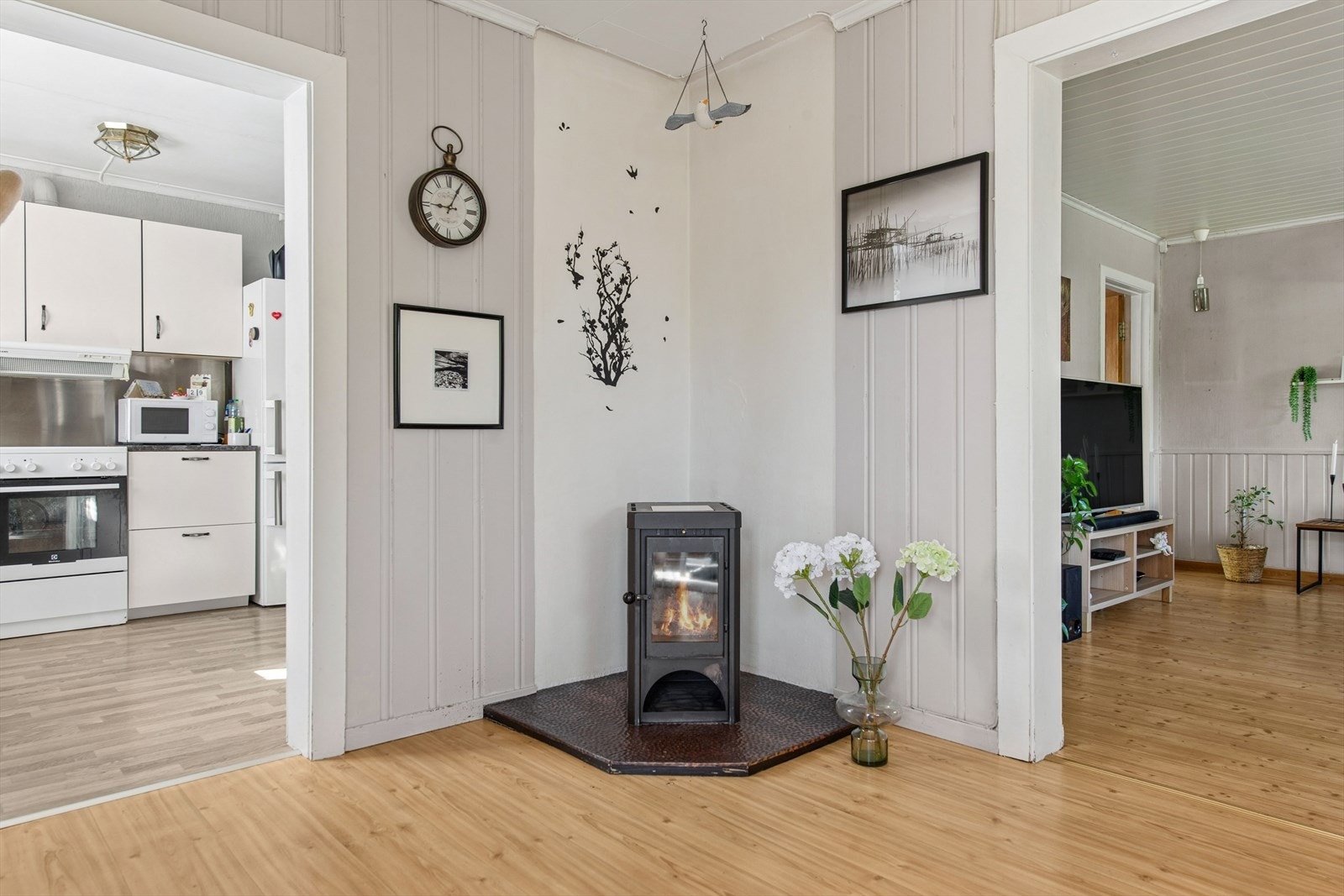 Vedovnen sper godt på med varme og gir en koselig atmosfære. Galleribilde