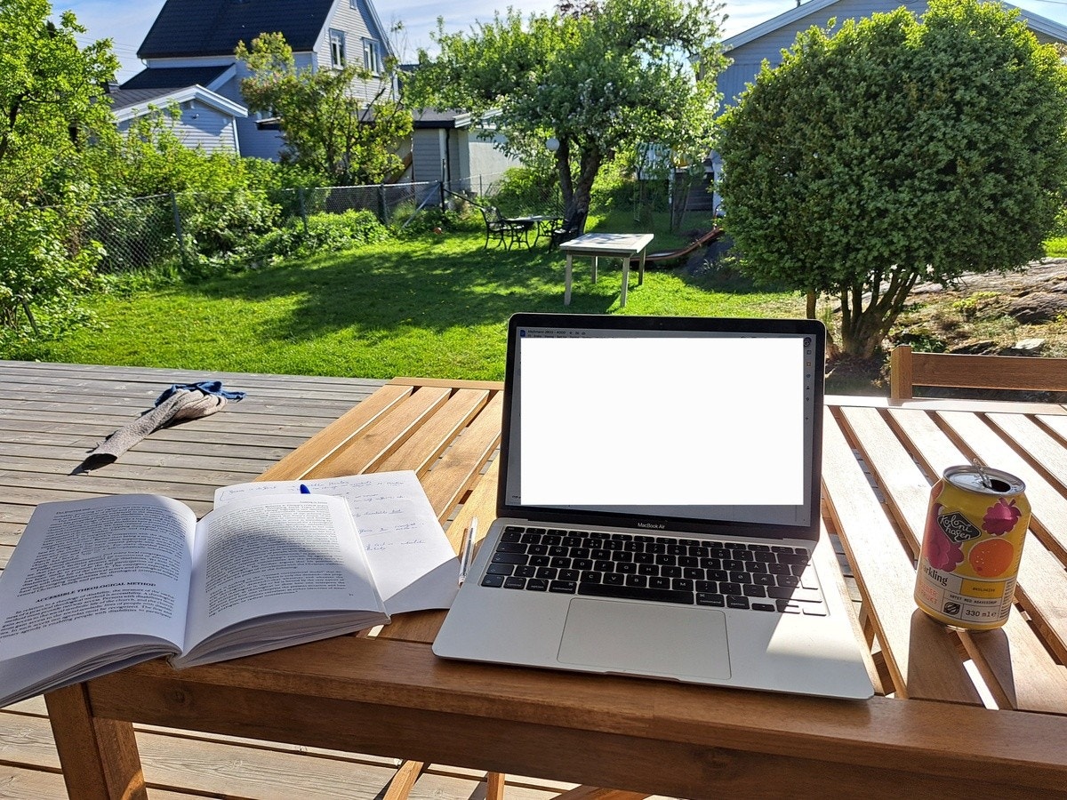 Terrassen om sommeren/våren Galleribilde