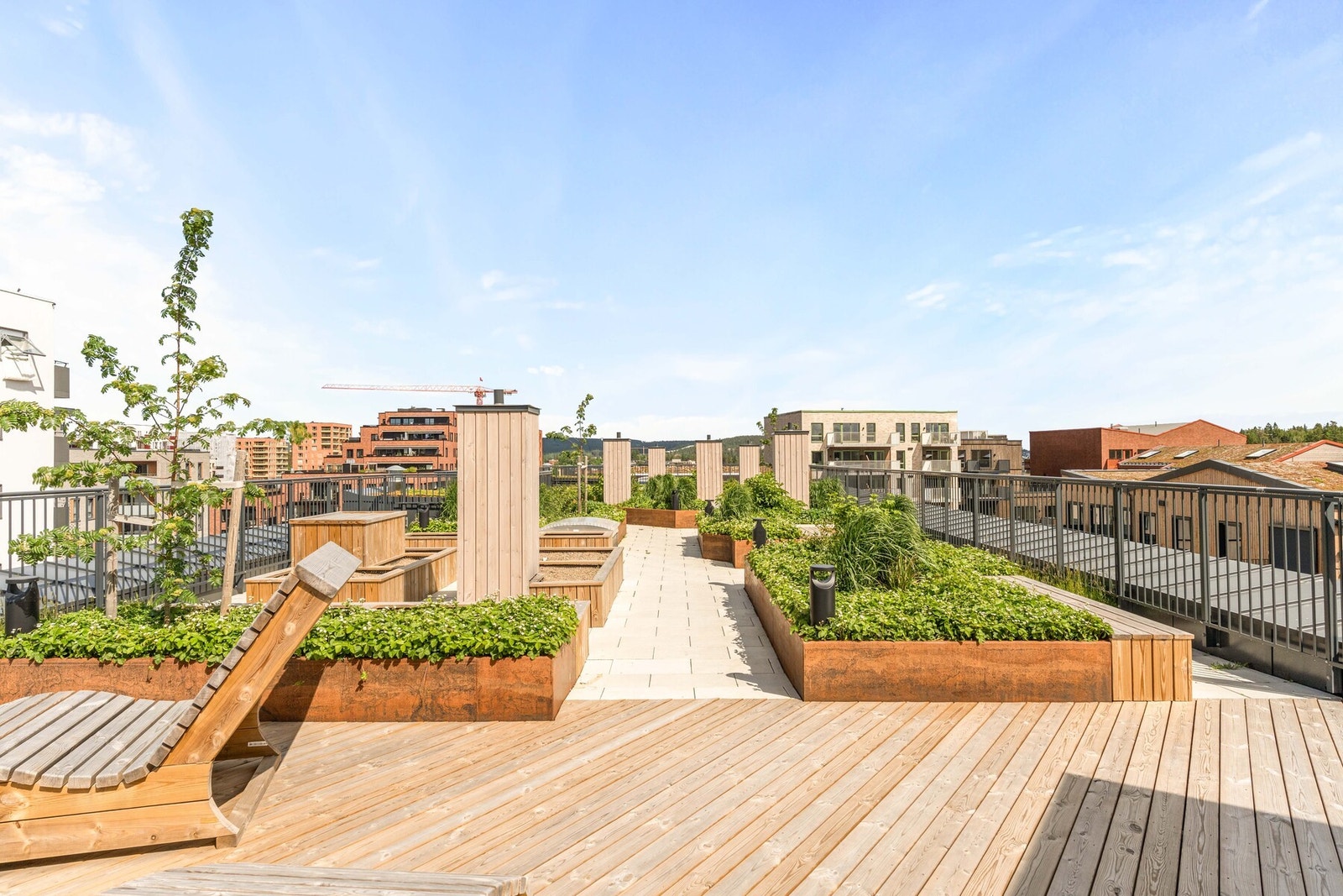 Som beboer får du også tilgang til en helt unik felles takterrasse på hele ca. 400 kvm. Galleribilde
