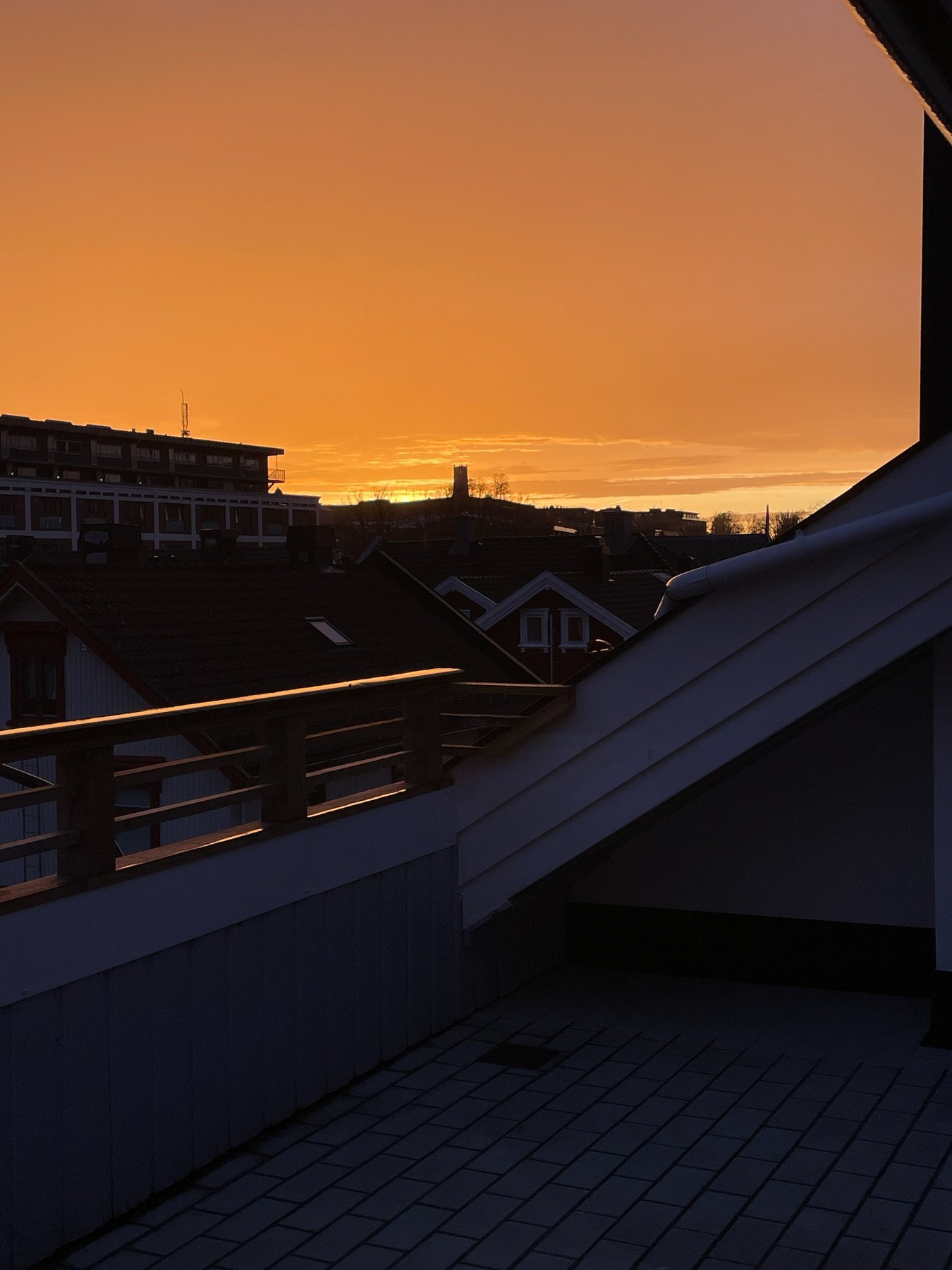 Fra leiligheten har du utsikt mot Slottsfjellet. Galleribilde