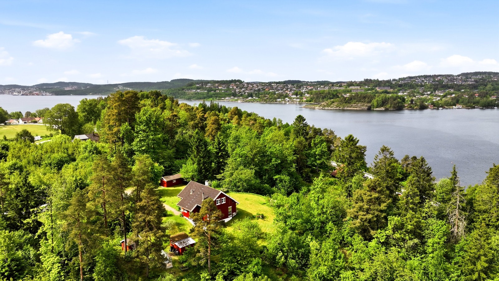 Området byr på ro og stillhet, fuglekvitter og en vakker natur. Galleribilde