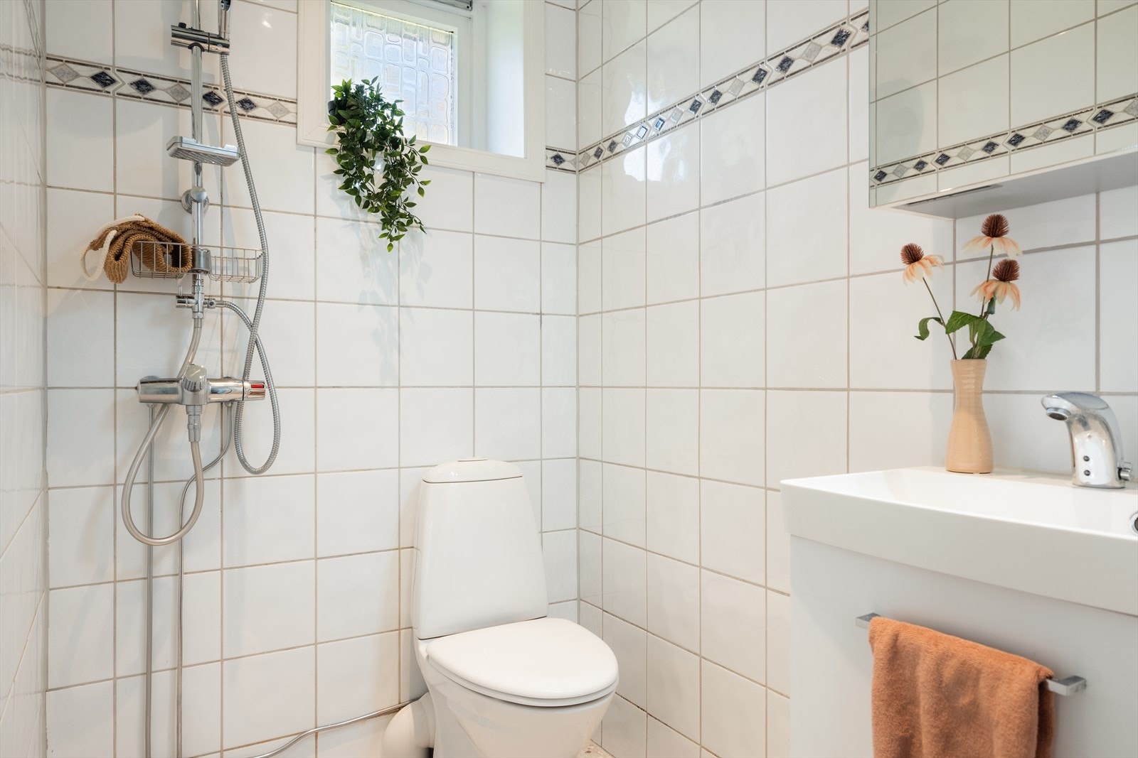 - Helfliset baderom på 2,1 m² - Galleribilde