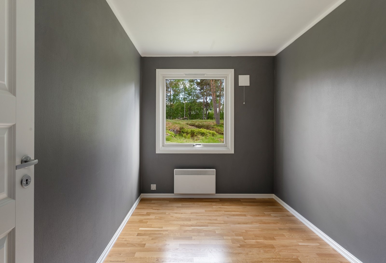 Soverom 2 ligger vegg i vegg med soverom 1 Galleribilde