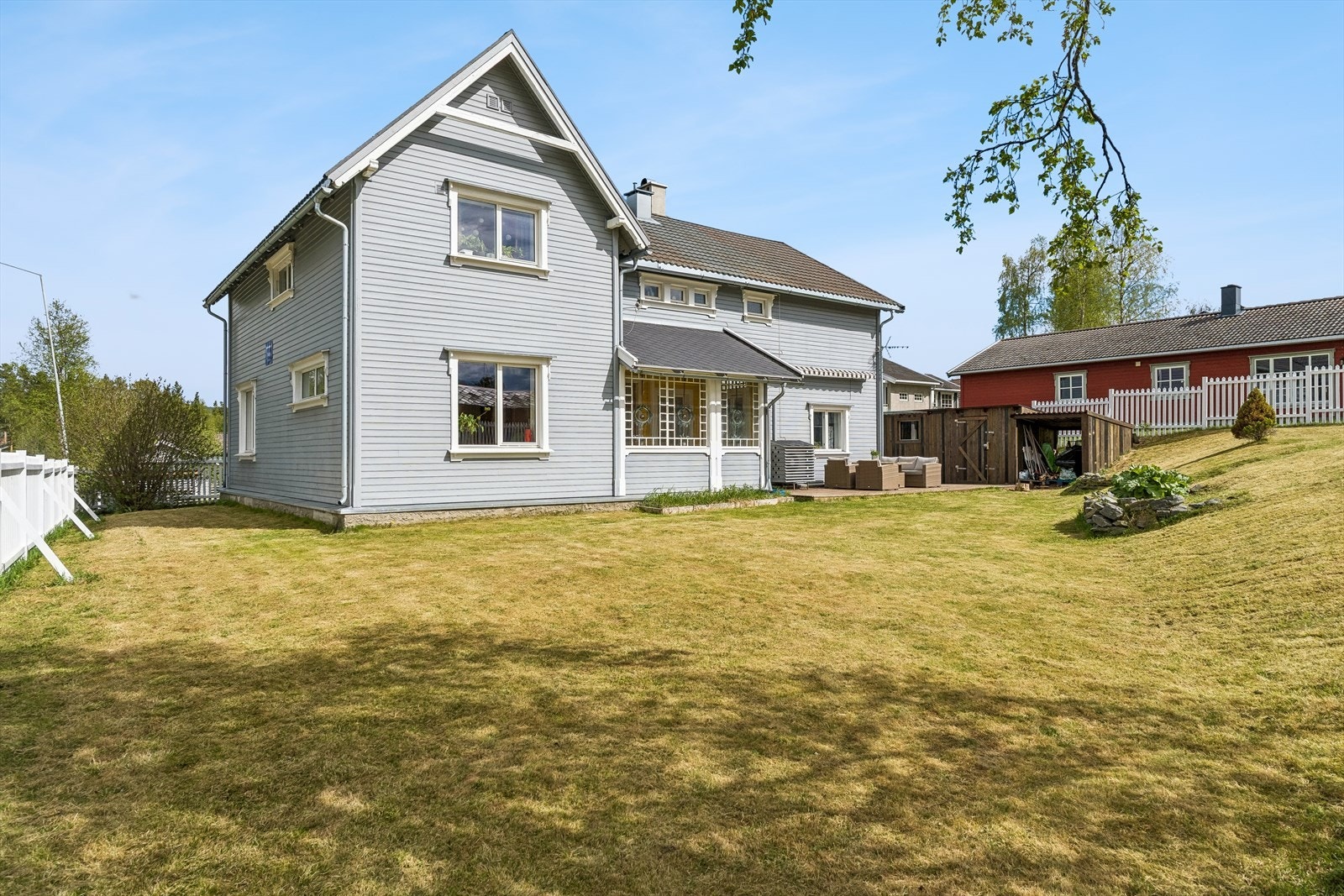 Historisk enebolig fra 1904, opprinnelig bygget som et herskapshus. Eiendommen er betydelig renovert i periode 2012-2016. Galleribilde