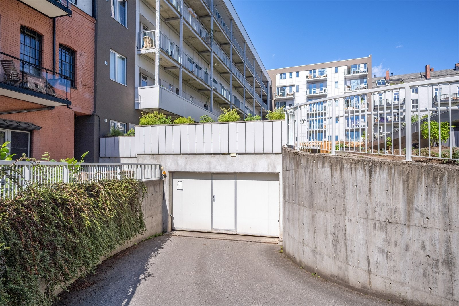 Mulighet for garasjeleie (driftes av Rodeløkka parkering AS). Galleribilde