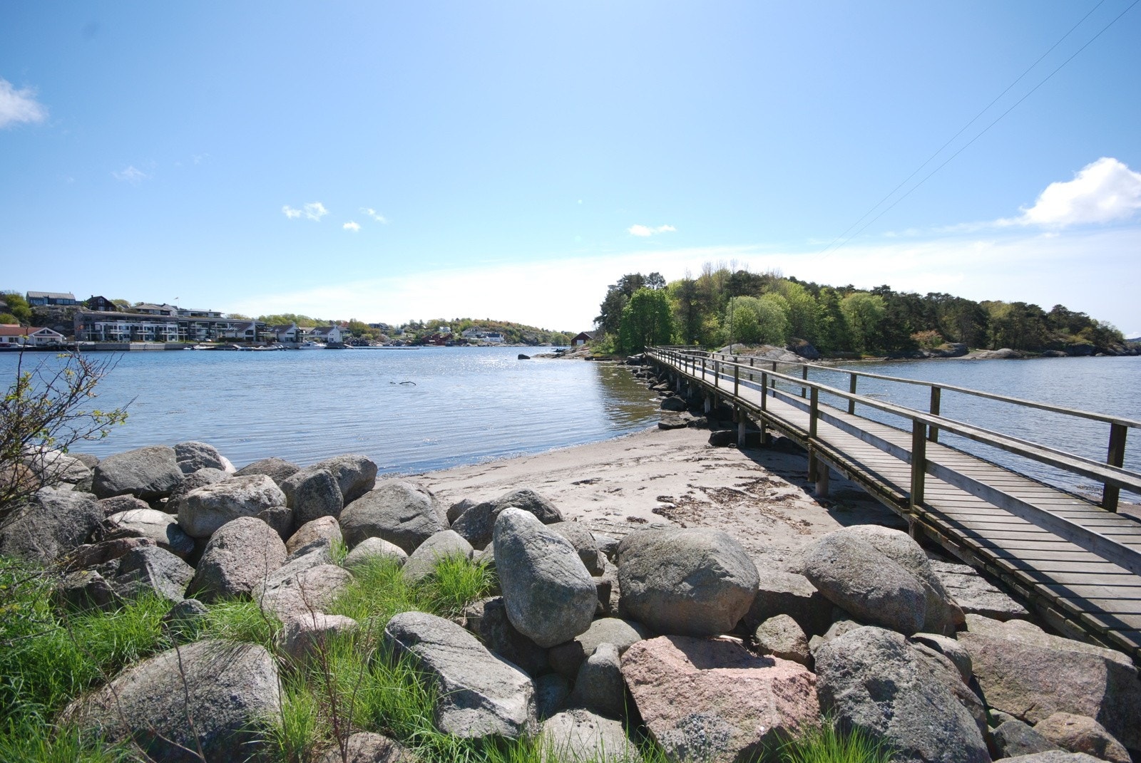 Gangavstand til idylliske Hvittensand og Oterøya - med vakre strender og naturopplevelser. Galleribilde