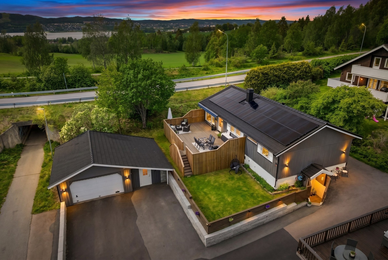 Sommerly 6A! Al redigert til kveldsbilde.
Foto: Z|OVENFRA Galleribilde
