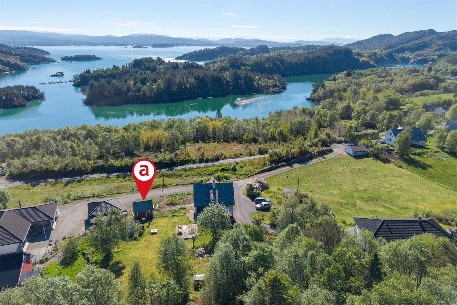Boligen kommer med en utebod oppmålt til 15kvm Galleribilde