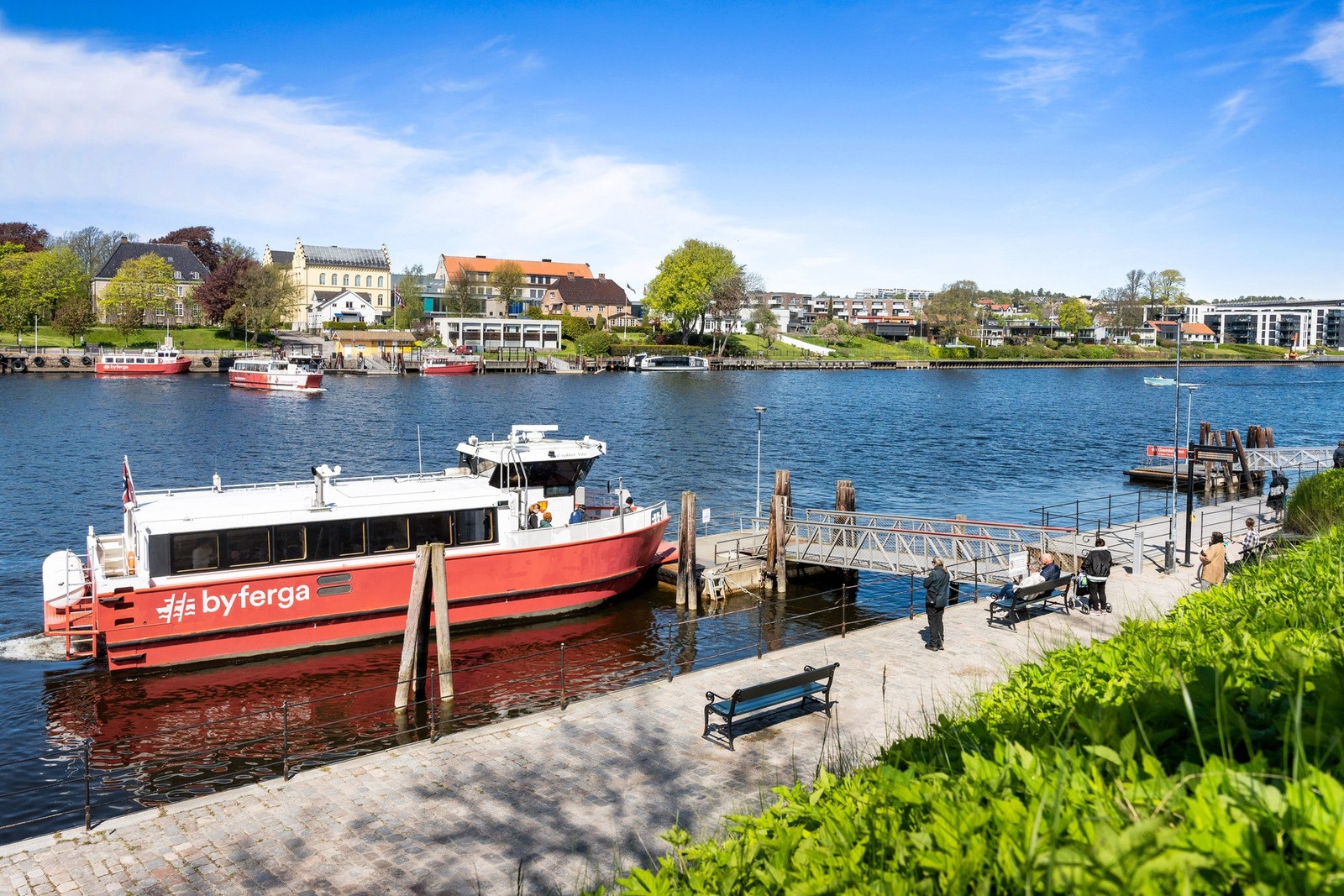 I byen kommer man seg enkelt rundt med ferje. Galleribilde