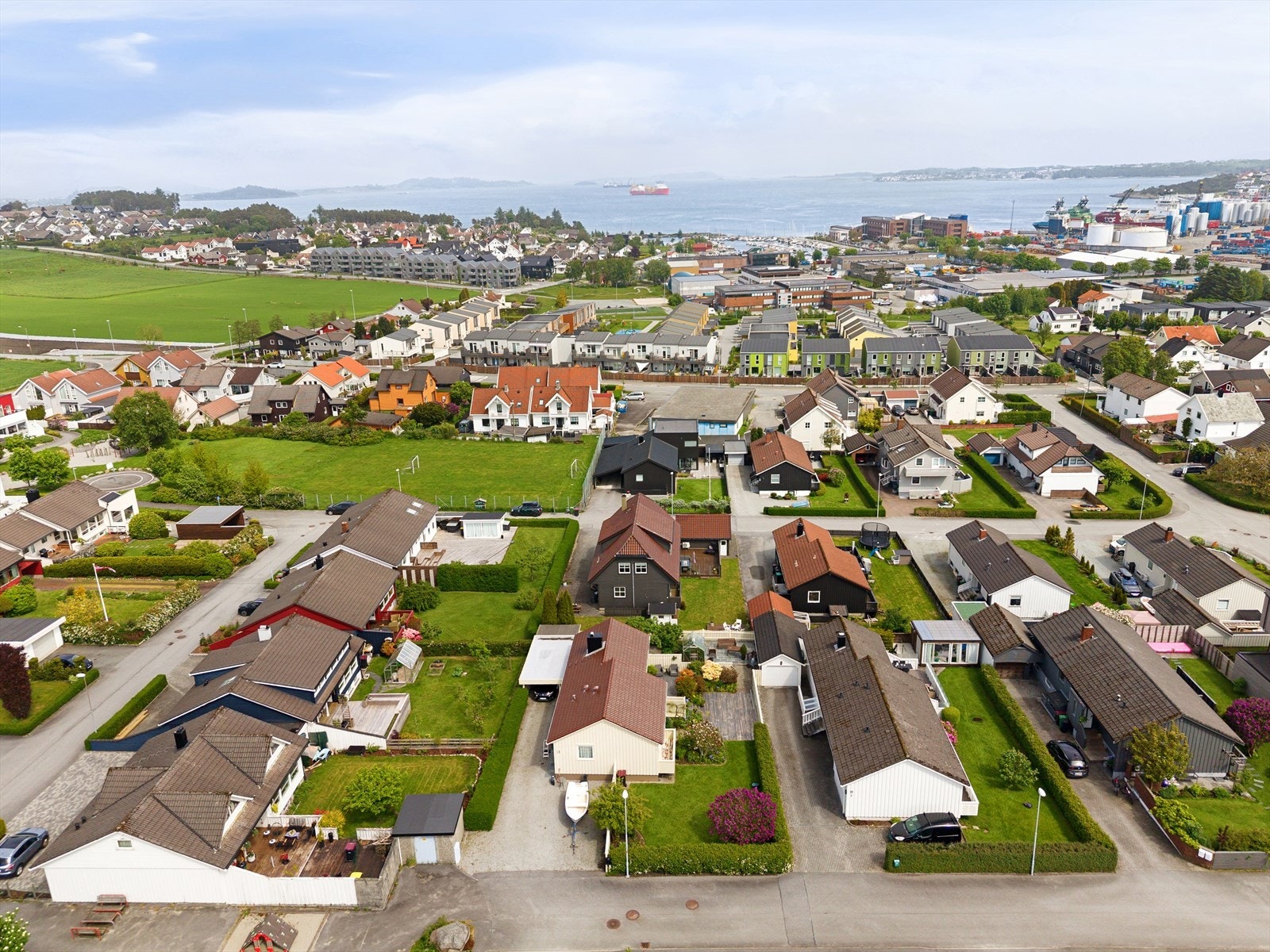 Grødem har en attraktiv beliggenhet med kort vei til både Stavanger og Randaberg sentrum. Galleribilde