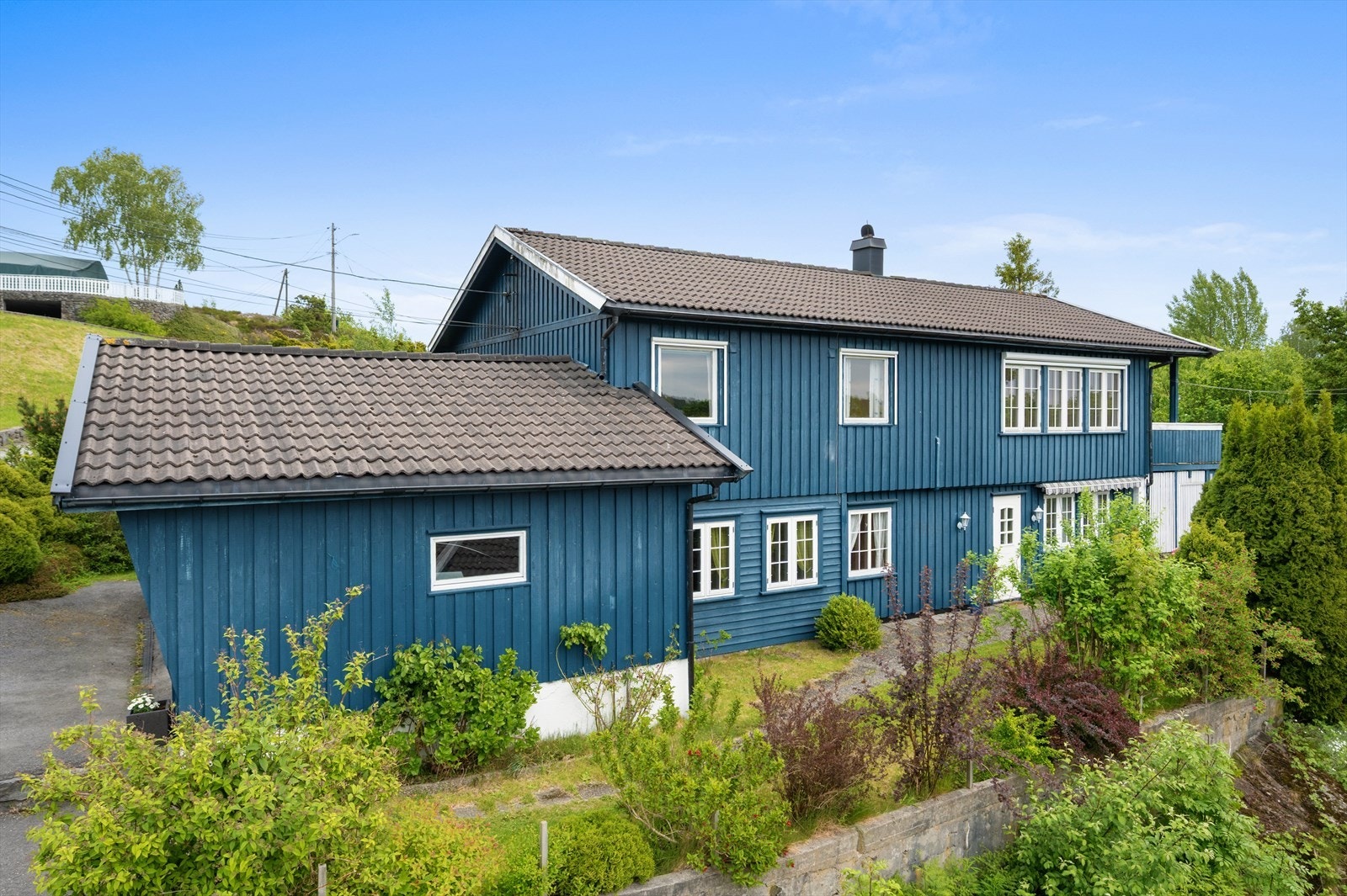 Tilbygd dobbelgarasje Galleribilde