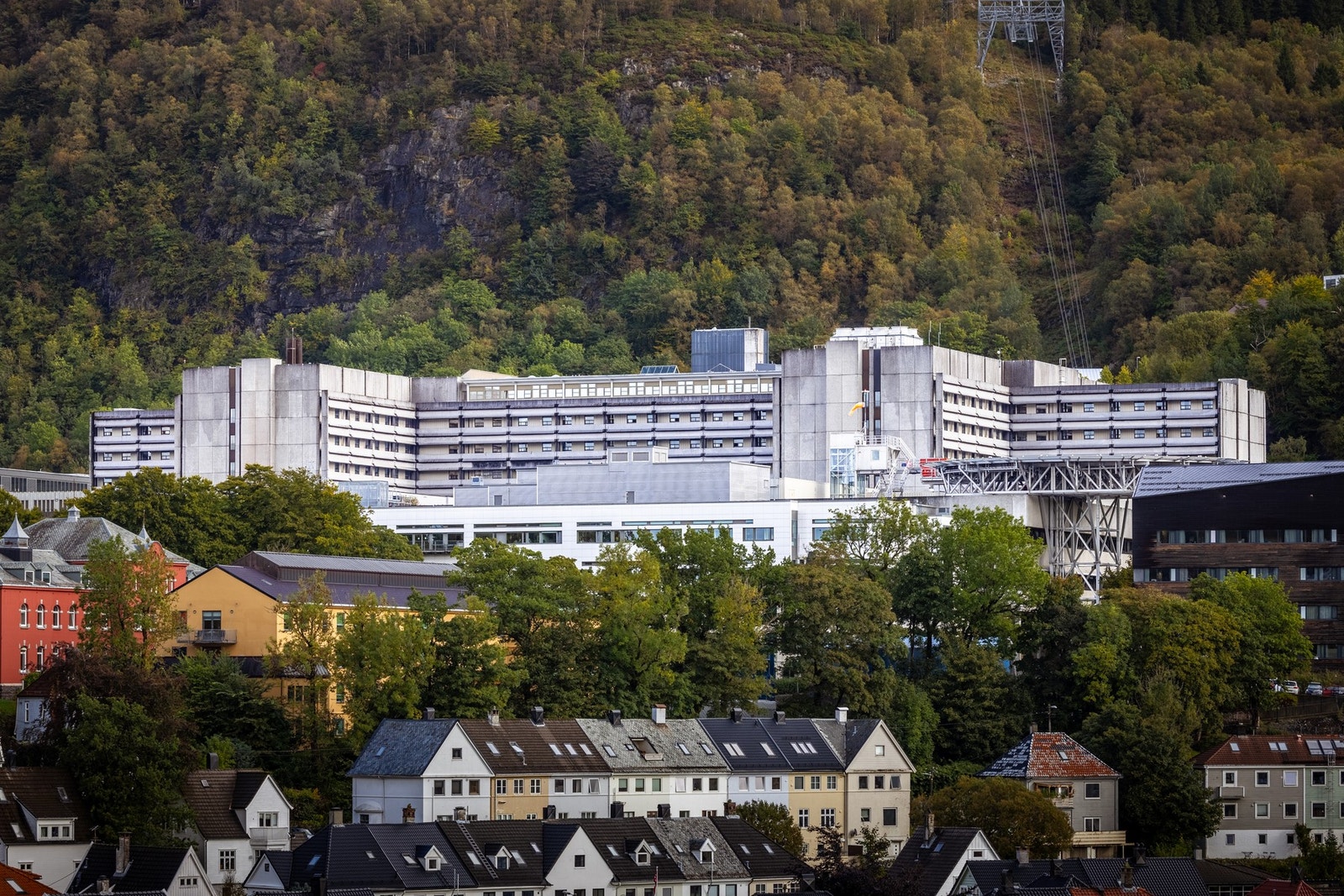 Det er gåavstand - via Ibsens gate - til Haukeland universitetssykehus. Galleribilde