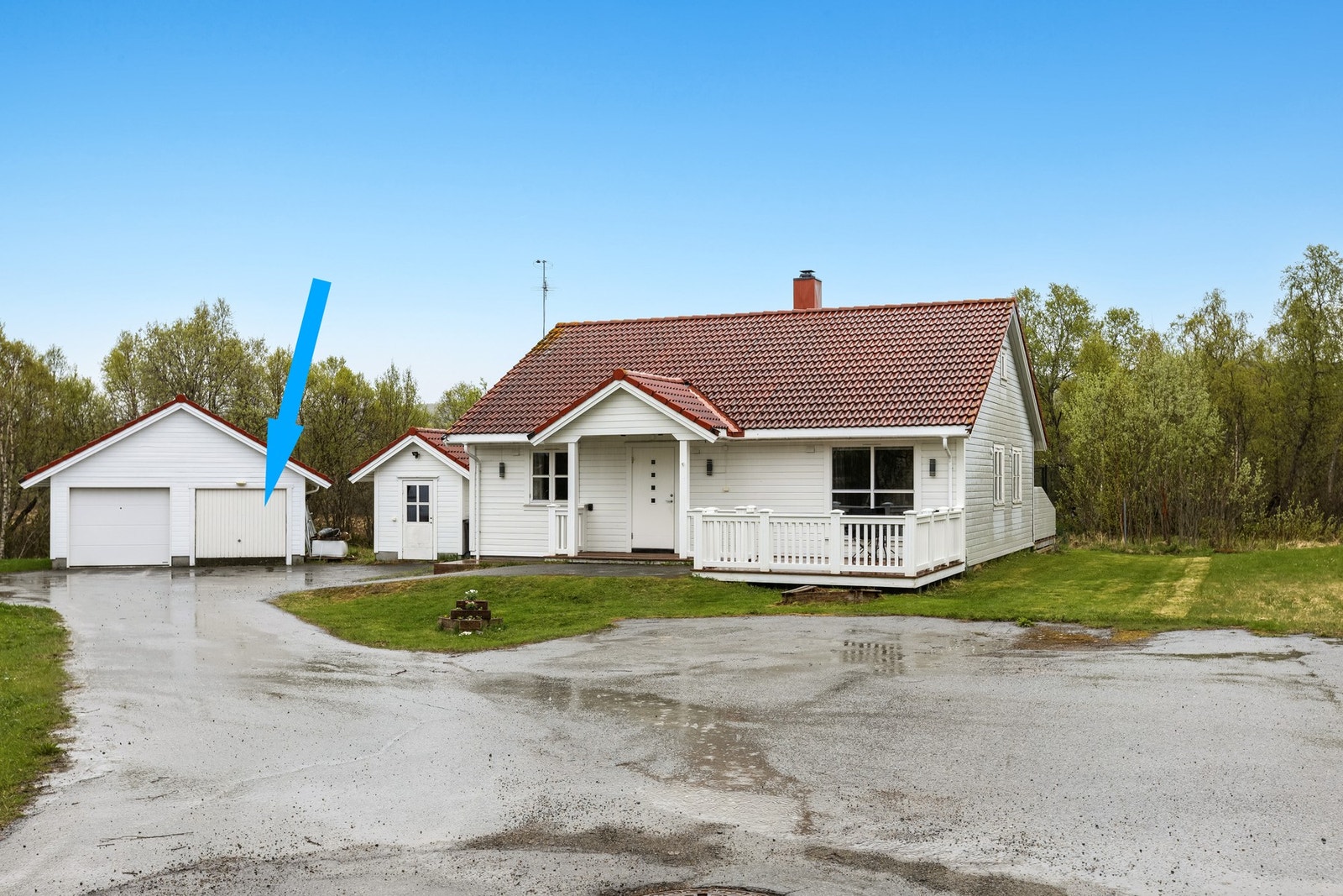 Avdelingsleder/Eiendomsmegler Øyvind Guldhaugen presenterer Myrveien 23 B på vakre Evenskjer! Galleribilde