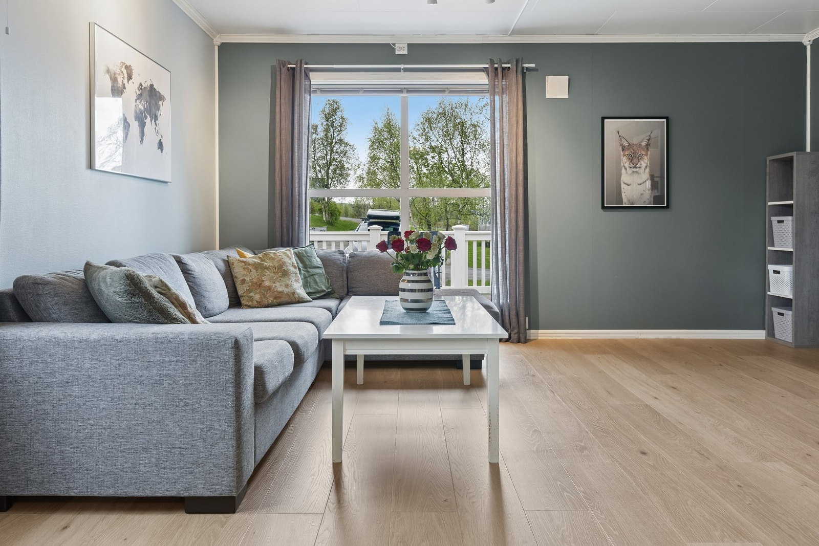 Stue med fine møbleringsmuligheter! Galleribilde